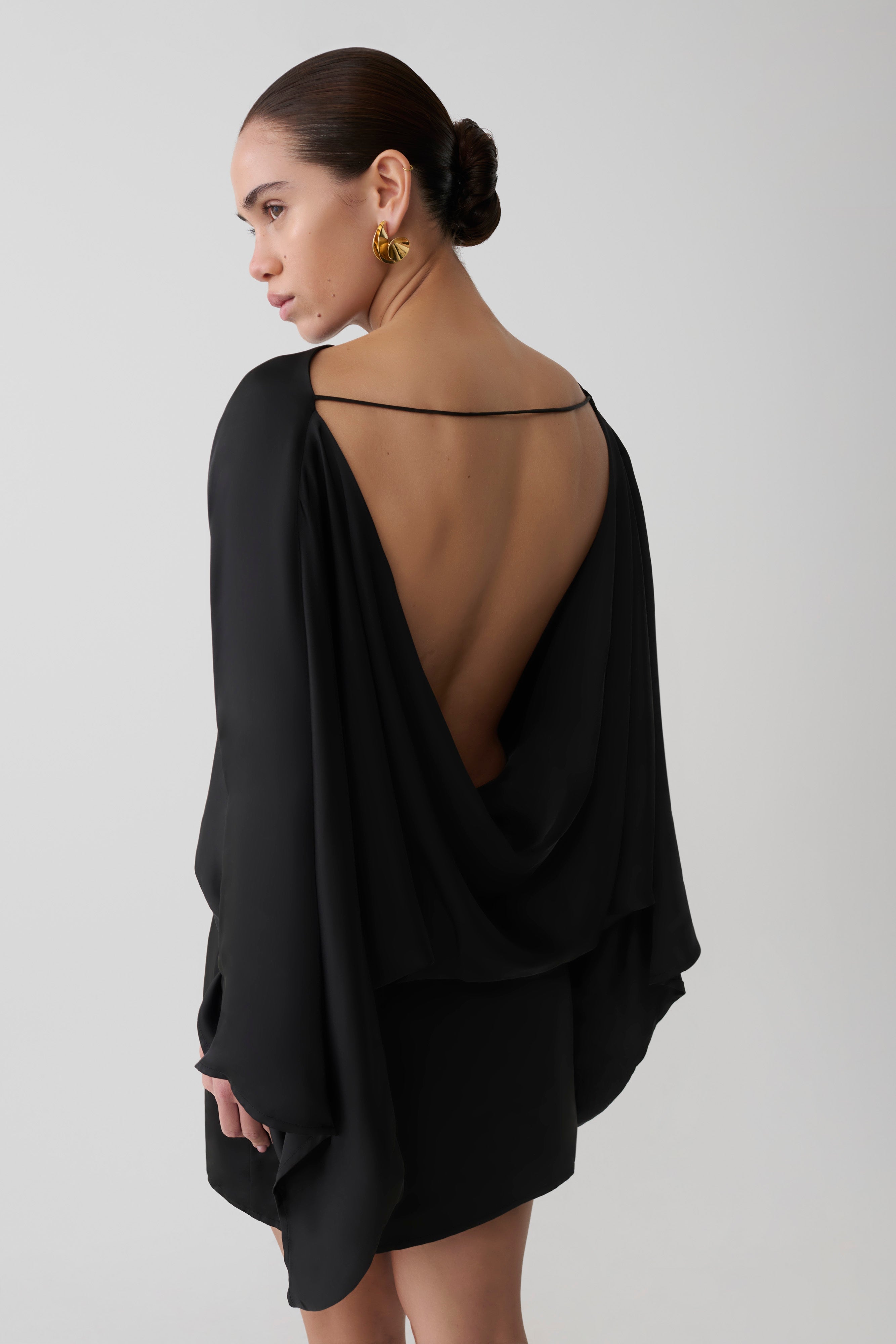 Anoushka Cowl Back Satin Mini Dress in Black – Chic&Drifts