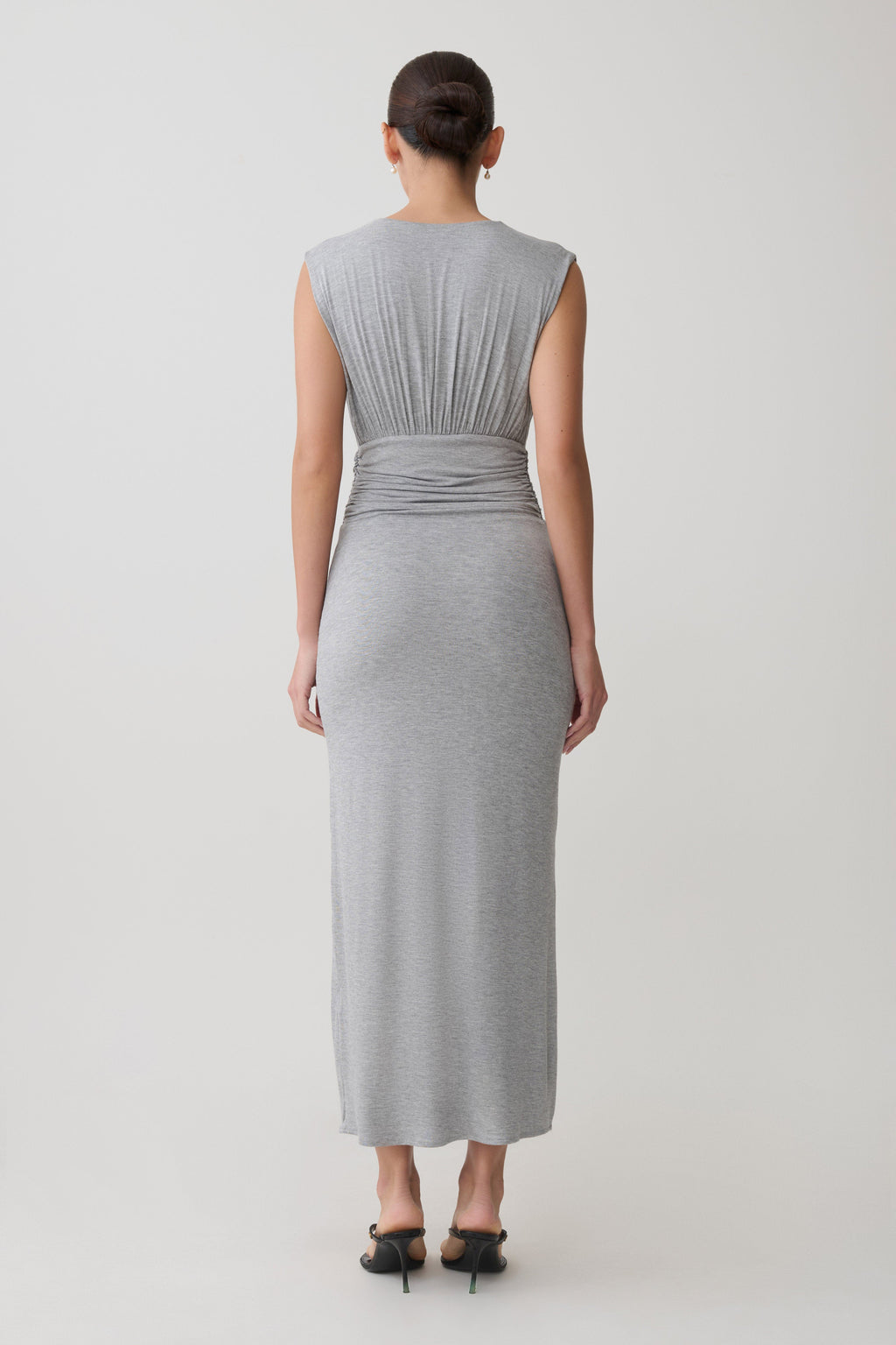 Kura Ruched Modal Sleeveless Midi Dress in Grey Marle – Chic&Drifts
