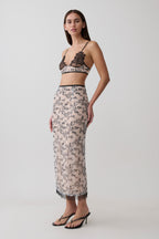 Kimberly Lace Sleeveless Crop Top in Nude Lace – Chic&Drifts