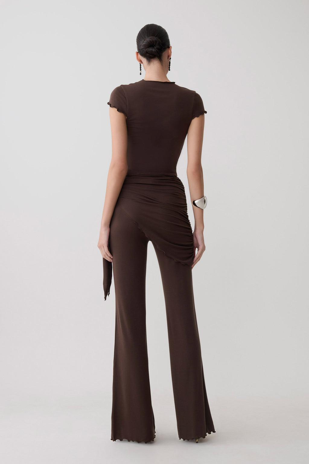Anfie High Neck Top With Piping Detail in Dark Chocolate – Chic&Drifts