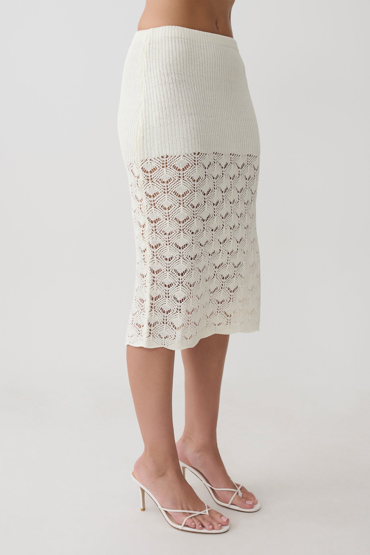 Atlantis Crochet Knit Midi Skirt in Baby Pink – Chic&Drifts