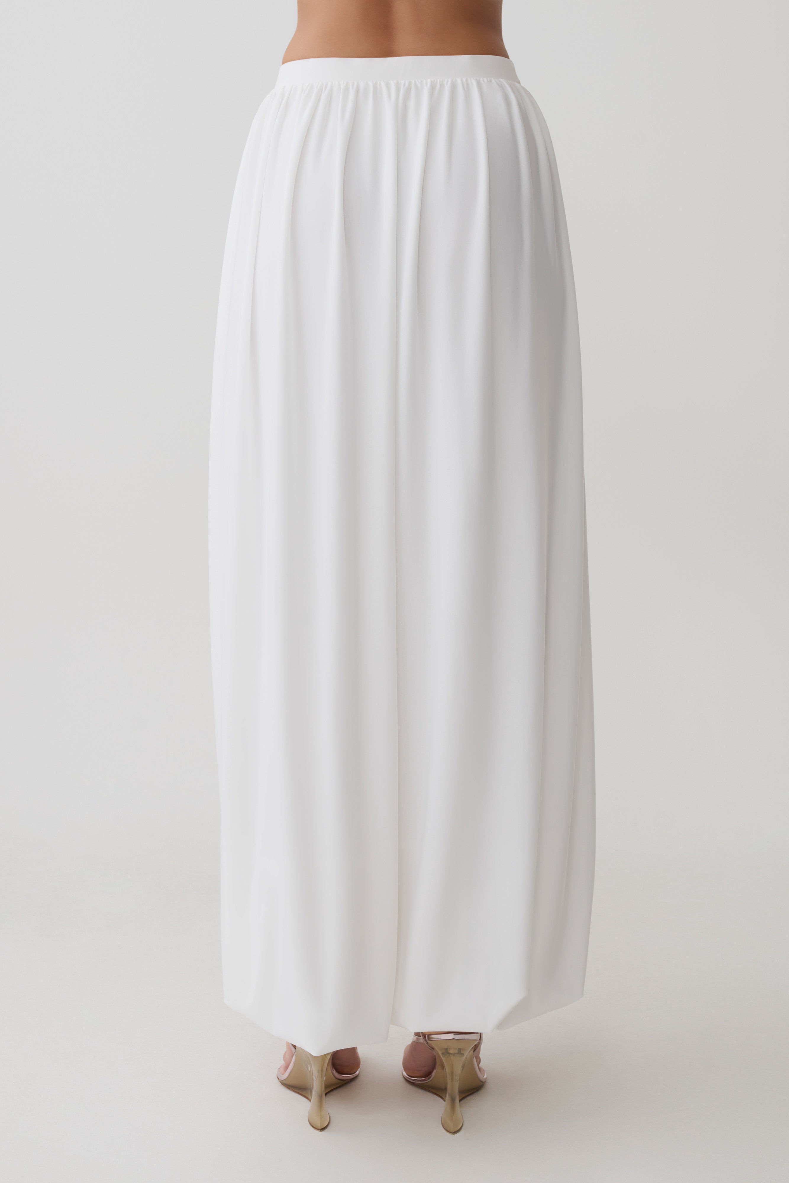 Banks Bubble Hem Midi Skirt in White – Chic&Drifts