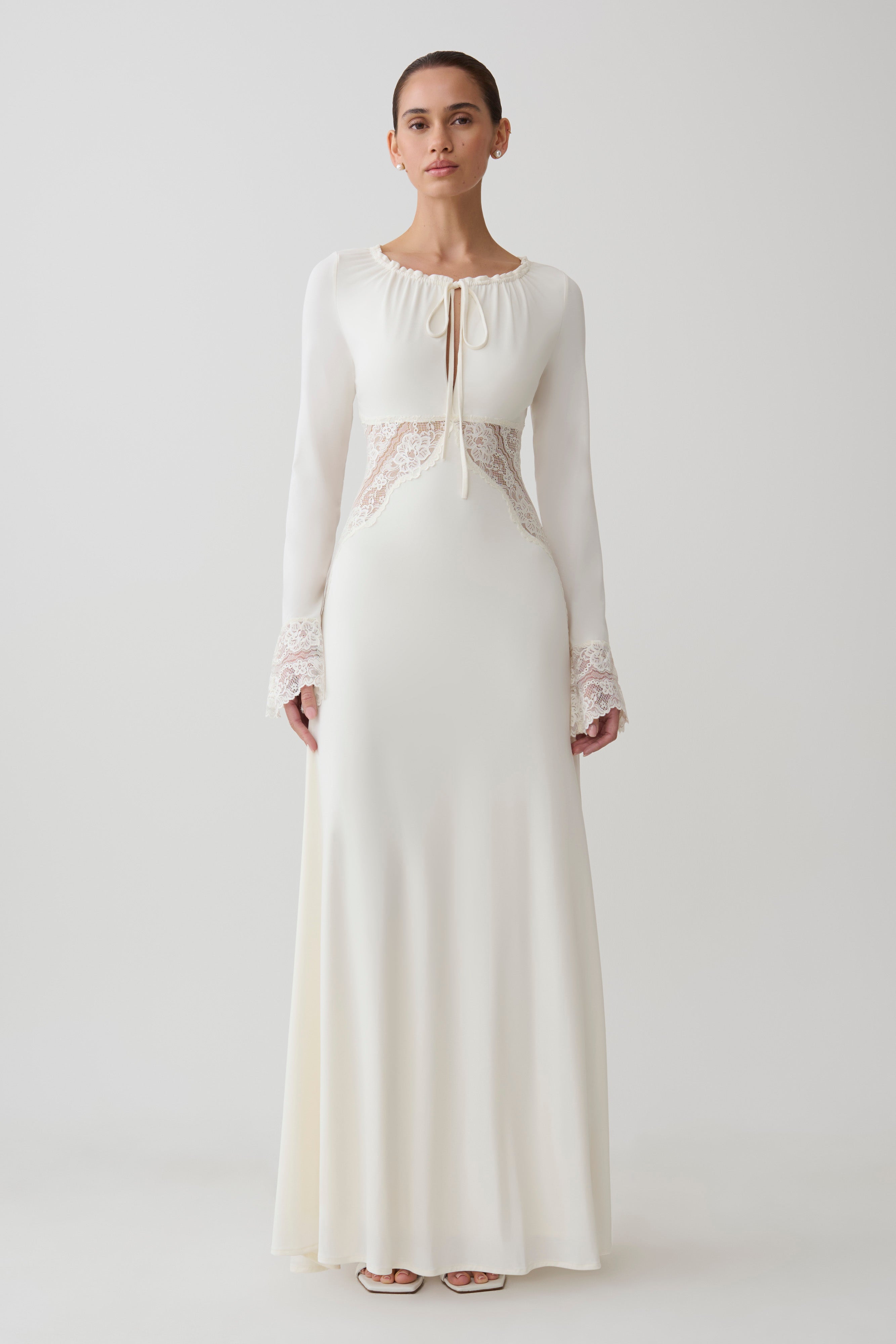Elethea Lace Slinky Maxi Dress in Ivory – Chic&Drifts