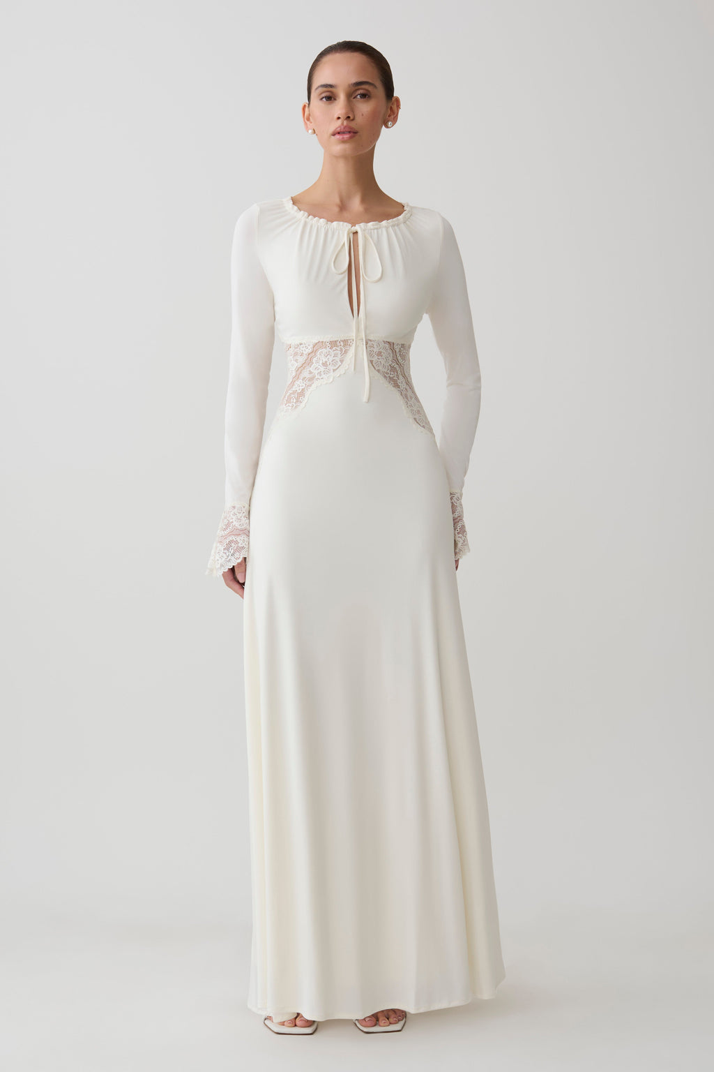 Elethea Lace Slinky Maxi Dress in Ivory – Chic&Drifts