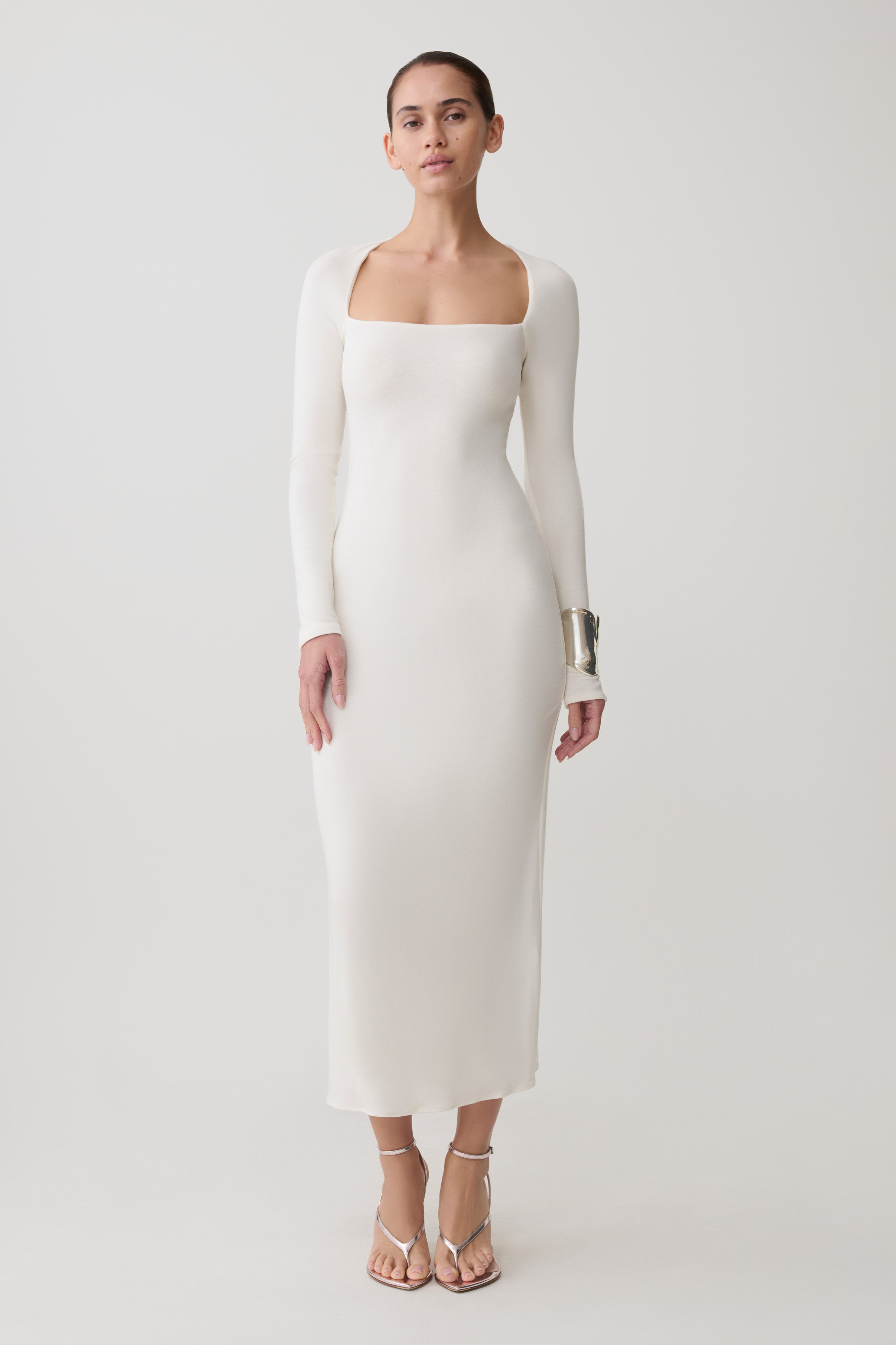 Freja Long Sleeve Wool Midi Dress in White – Chic&Drifts
