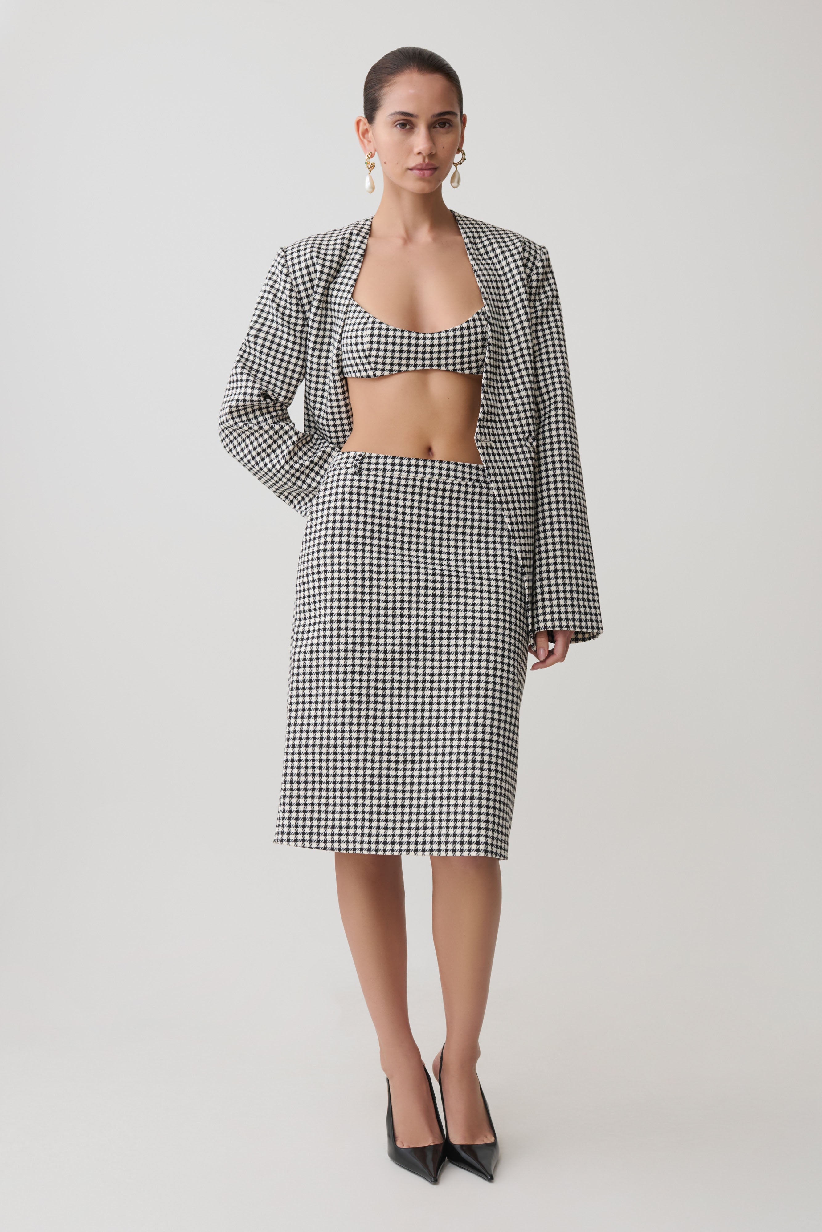 Amelie Tweed Midi Skirt in Houndstooth – Chic&Drifts
