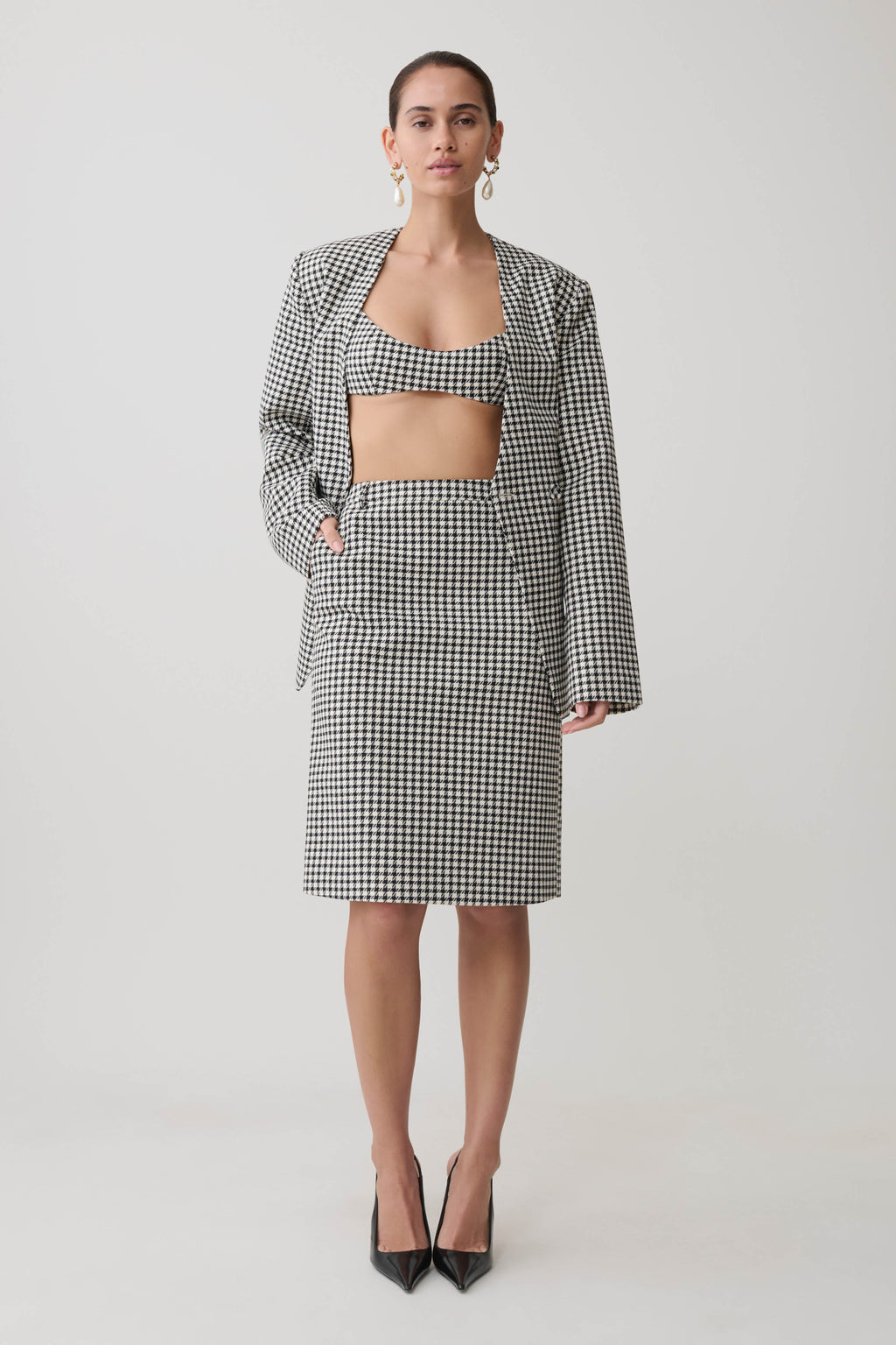 Darcie Drop Shoulder Suiting Blazer in Houndstooth – Chic&Drifts