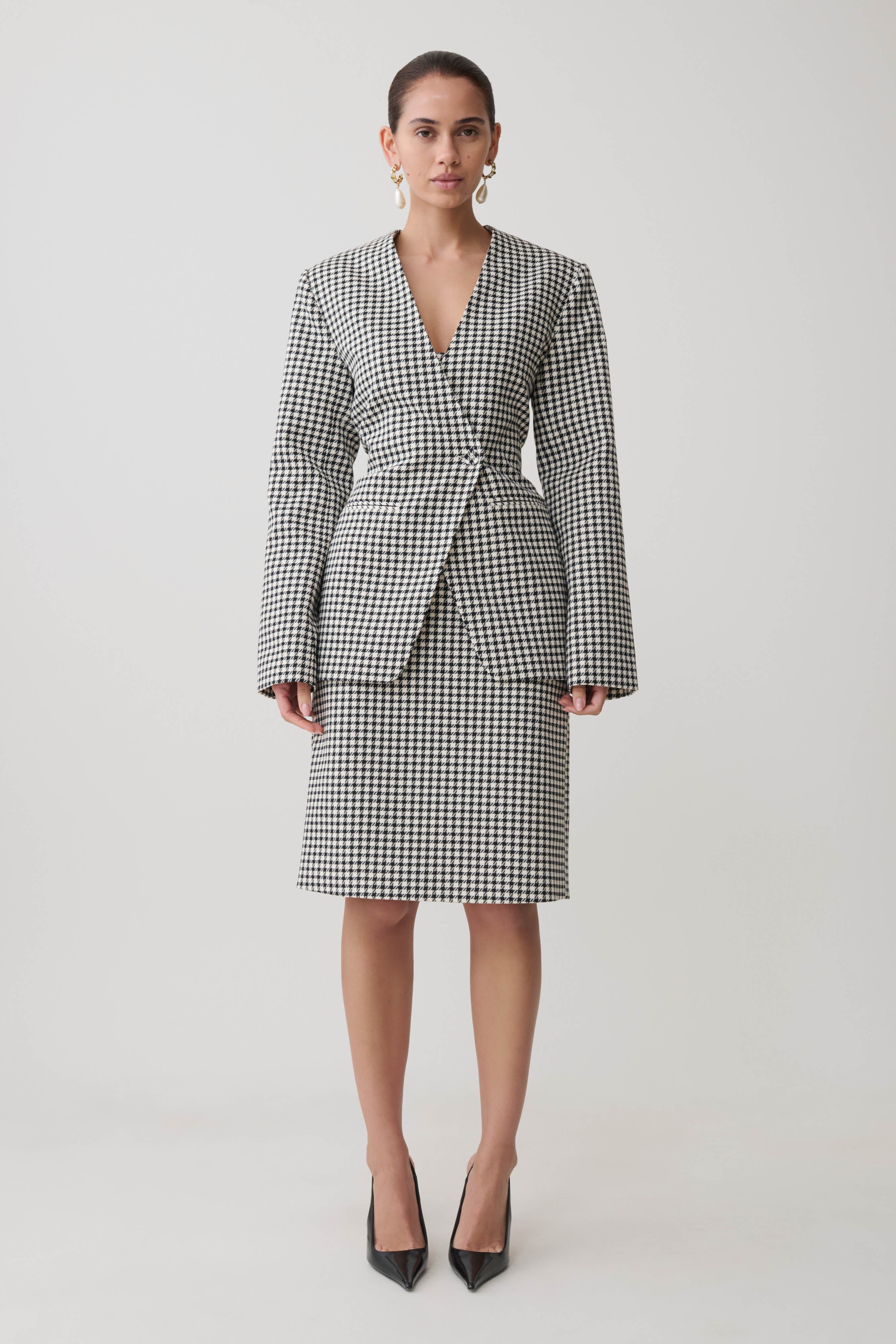 Amelie Tweed Midi Skirt in Houndstooth – Chic&Drifts