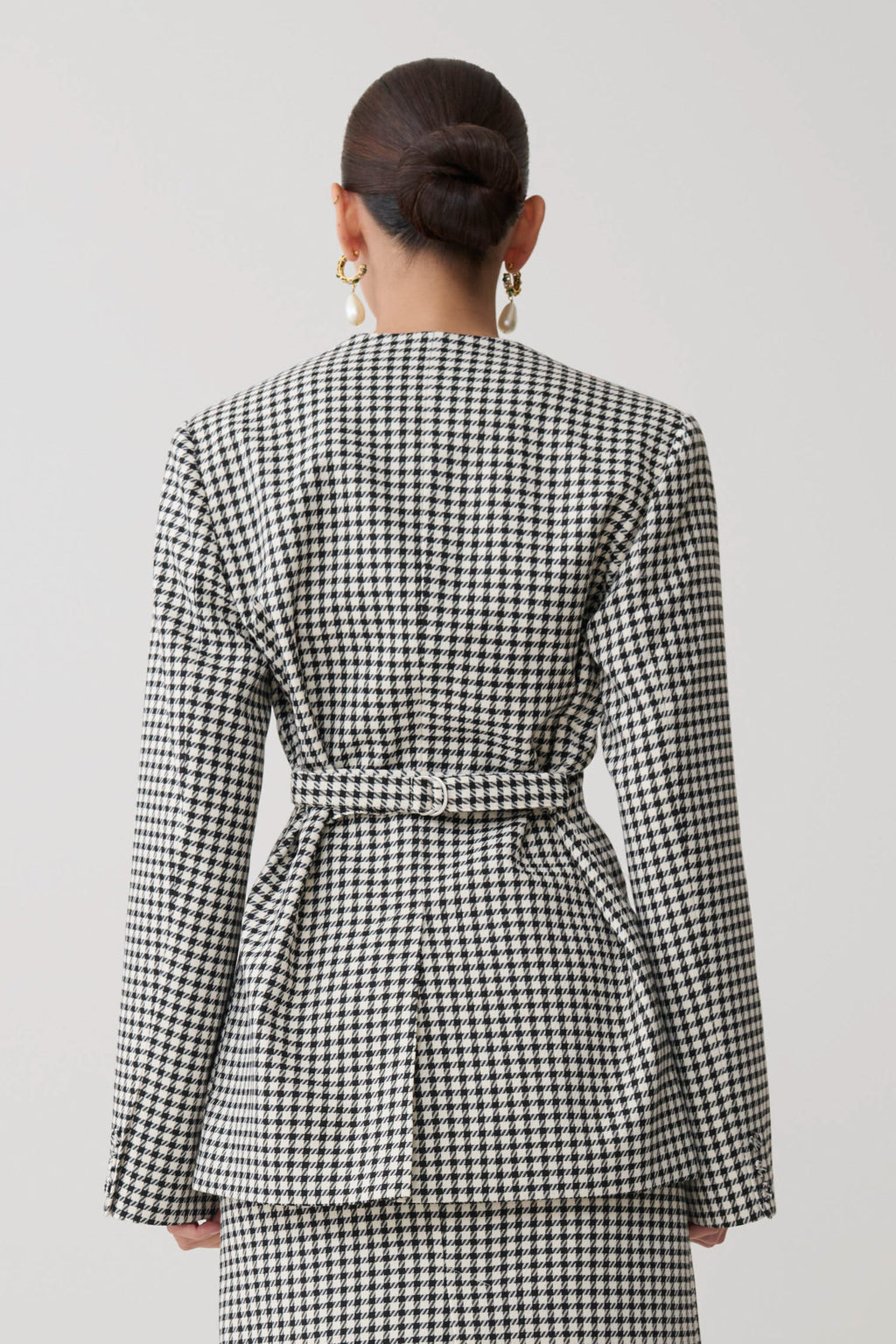 Darcie Drop Shoulder Suiting Blazer in Houndstooth – Chic&Drifts