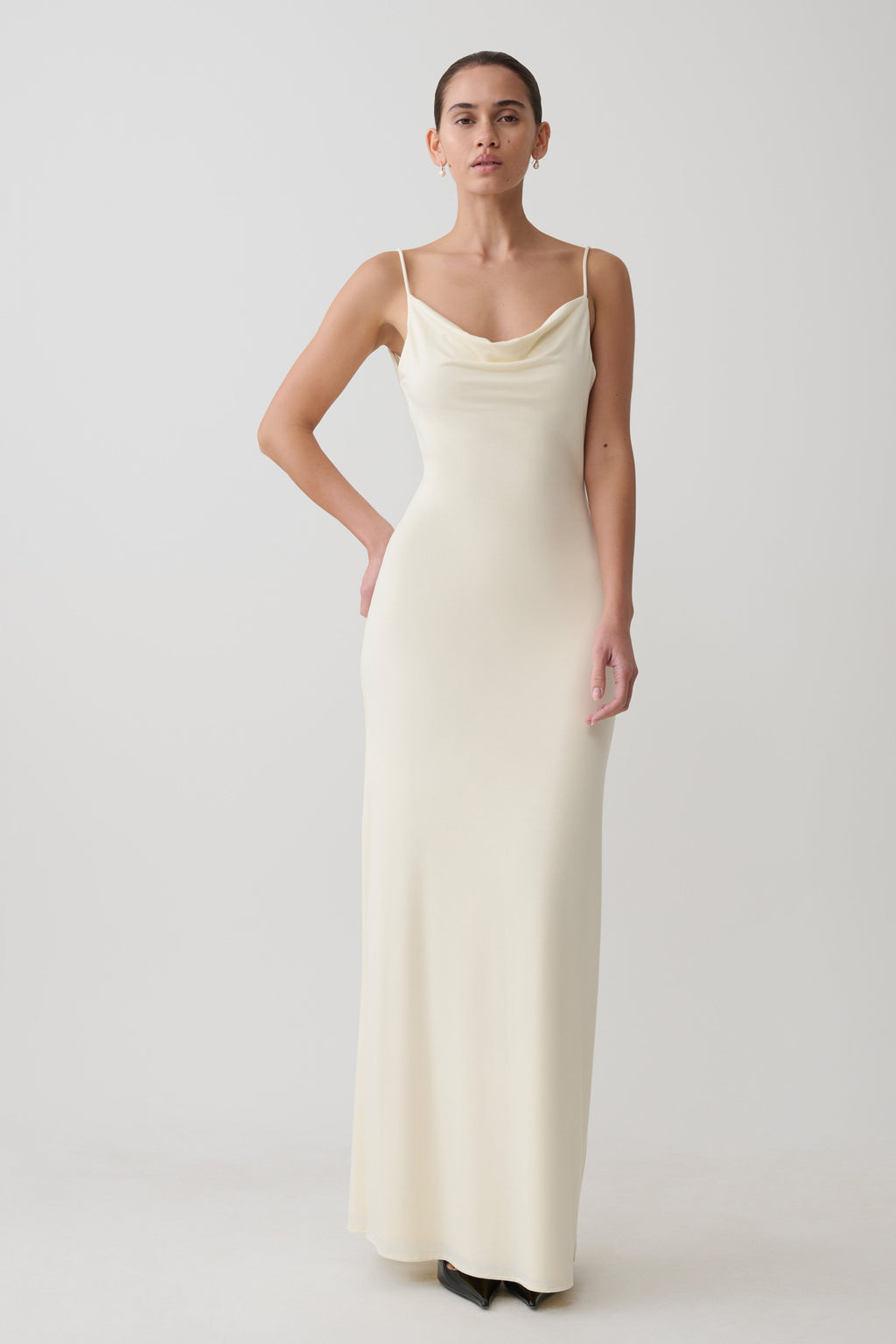 Joni Cowl Maxi Dress in Ivory – Chic&Drifts