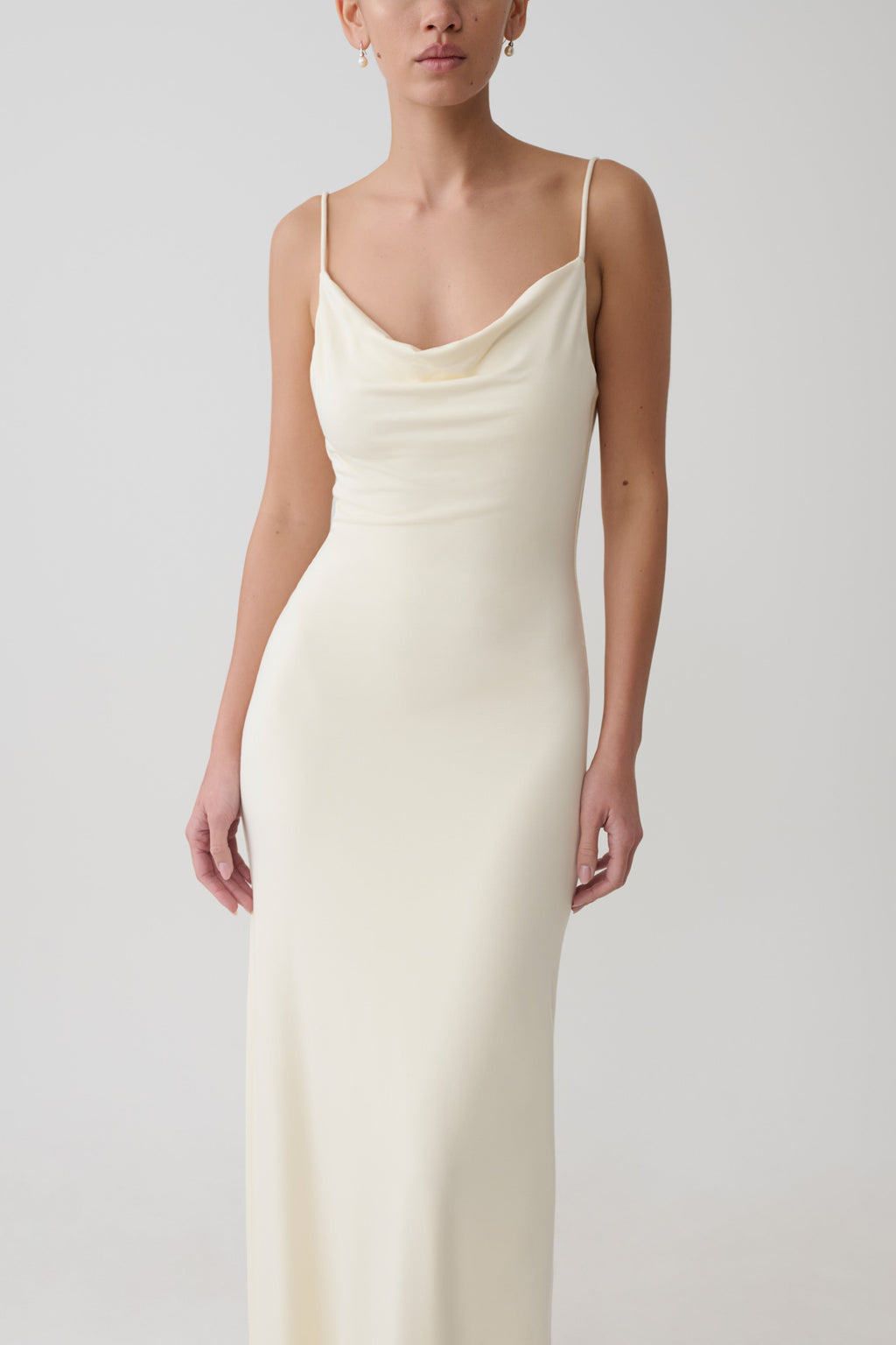 Joni Cowl Maxi Dress in Ivory – Chic&Drifts