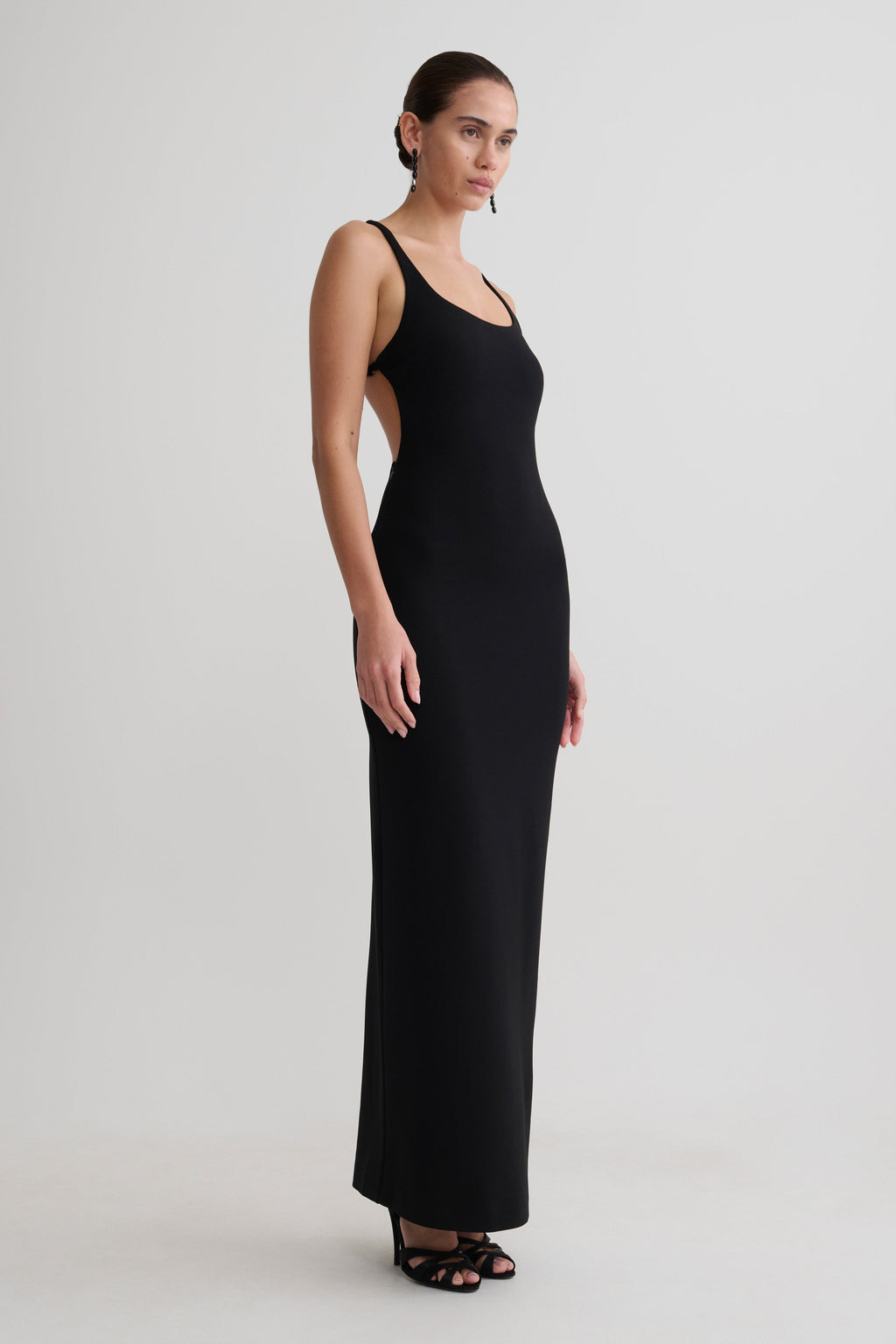 Julian Crepe Strapped Back Maxi Dress in Black – Chic&Drifts