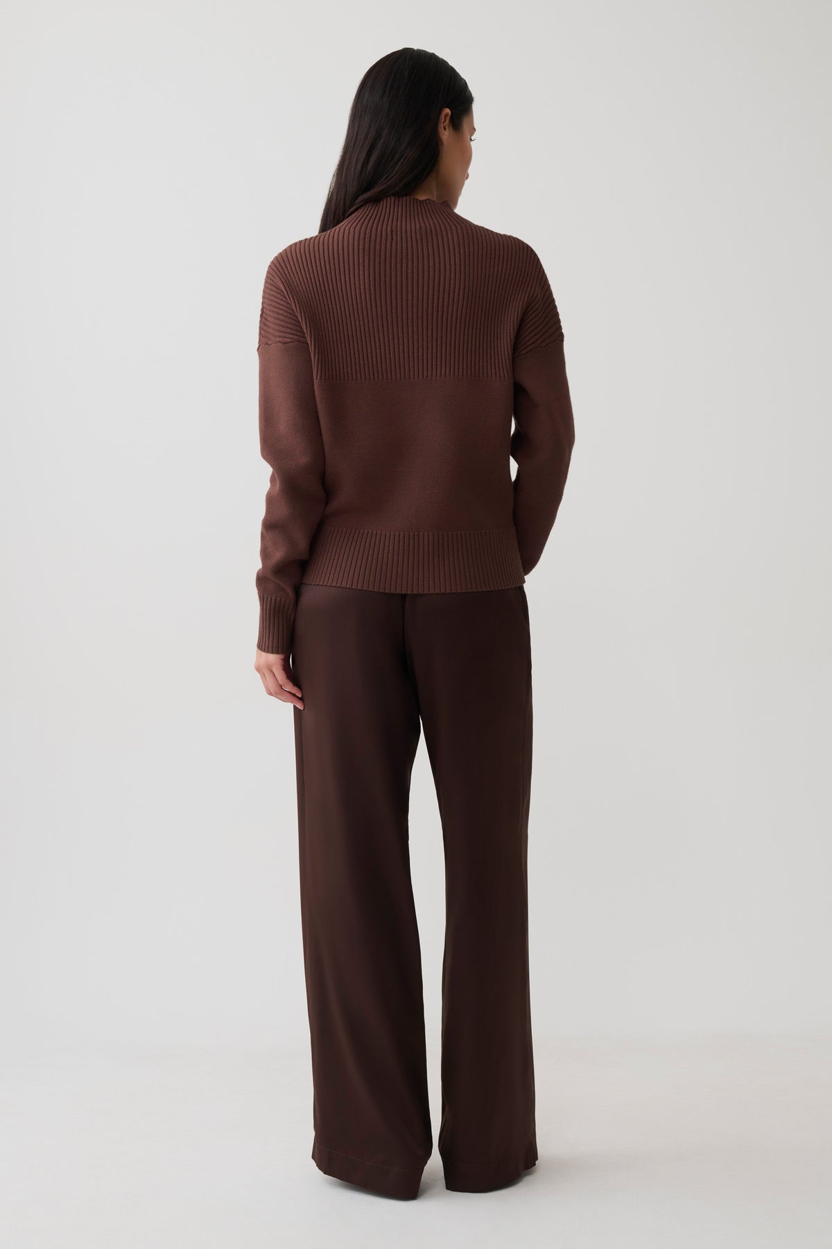 Stanley Ribbed High Neck Jumper in Chocolate – Chic&Drifts
