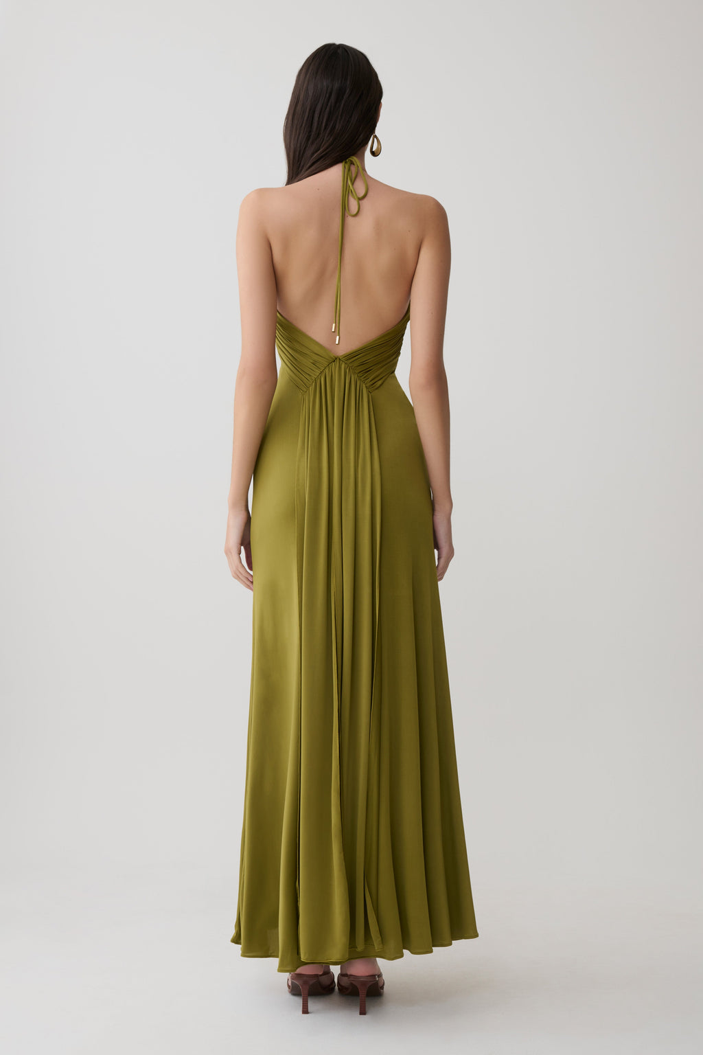 Maely Gathered Slinky Maxi Dress in Lemon – Chic&Drifts