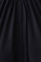Maki Viscose Sleeveless Halter Top in Black – Chic&Drifts