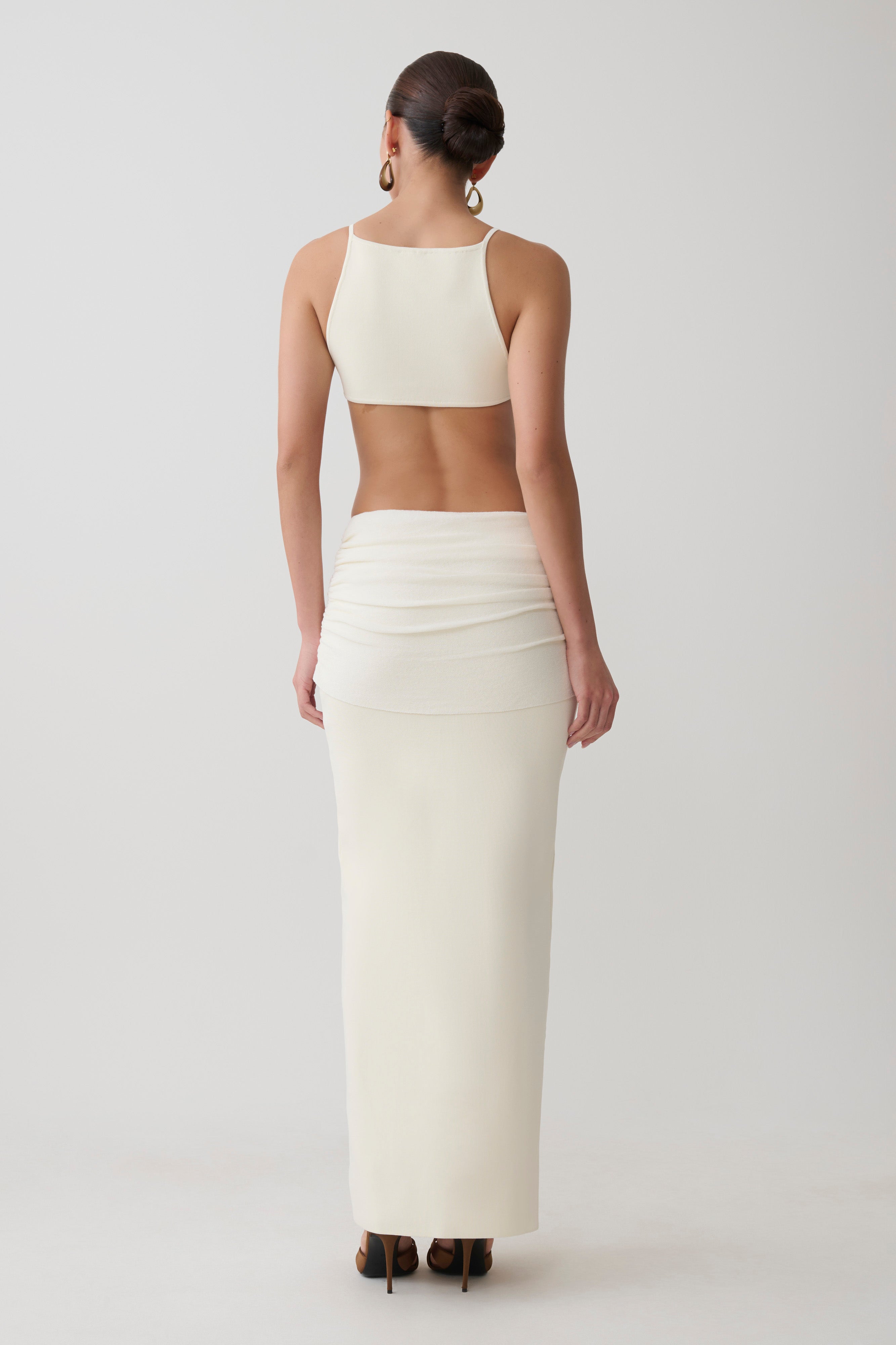 Nathaelie Sleeveless Maxi Dress in White – Chic&Drifts