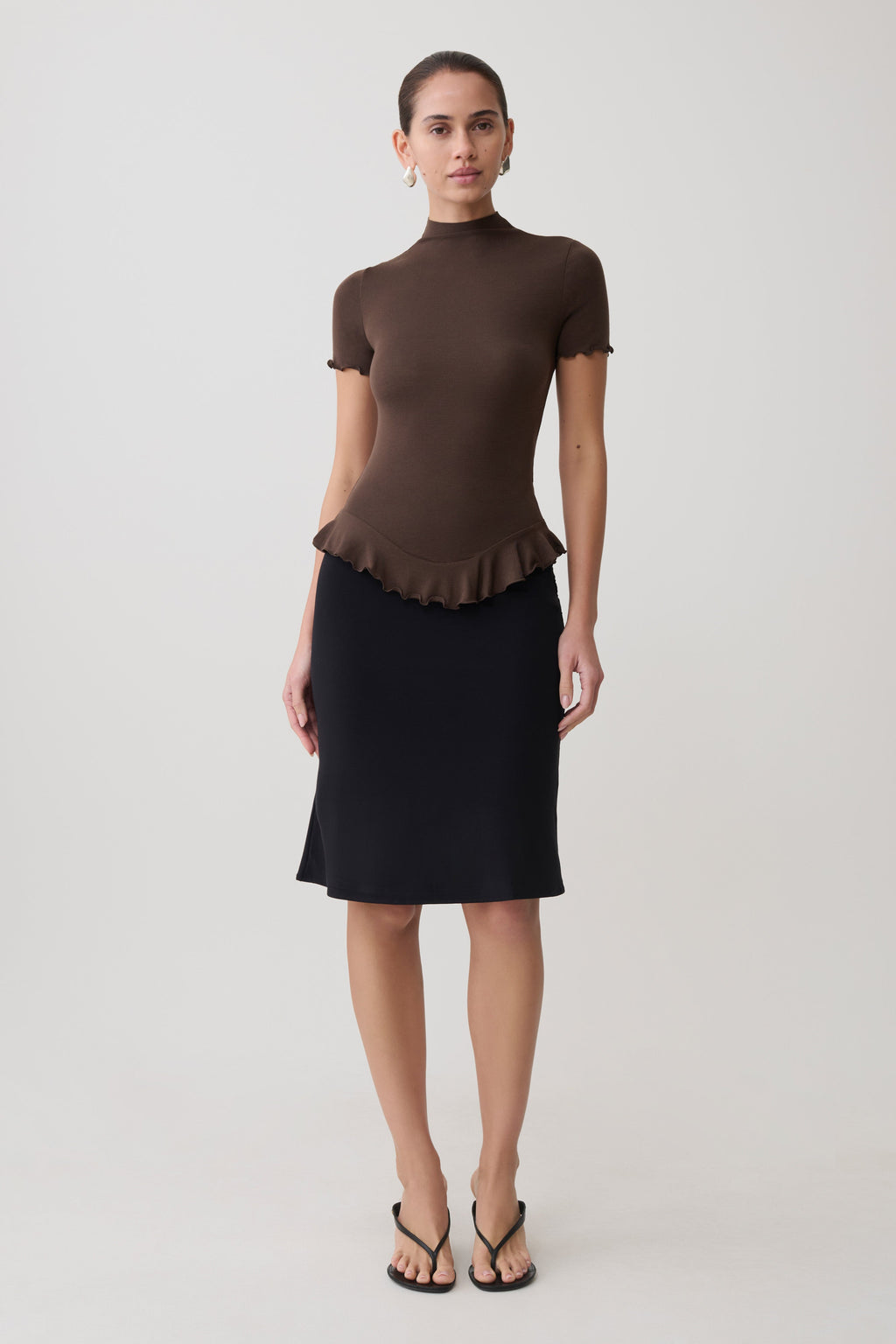 Nira Short Sleeve Ruffle Top in Dark Chocolate – Chic&Drifts