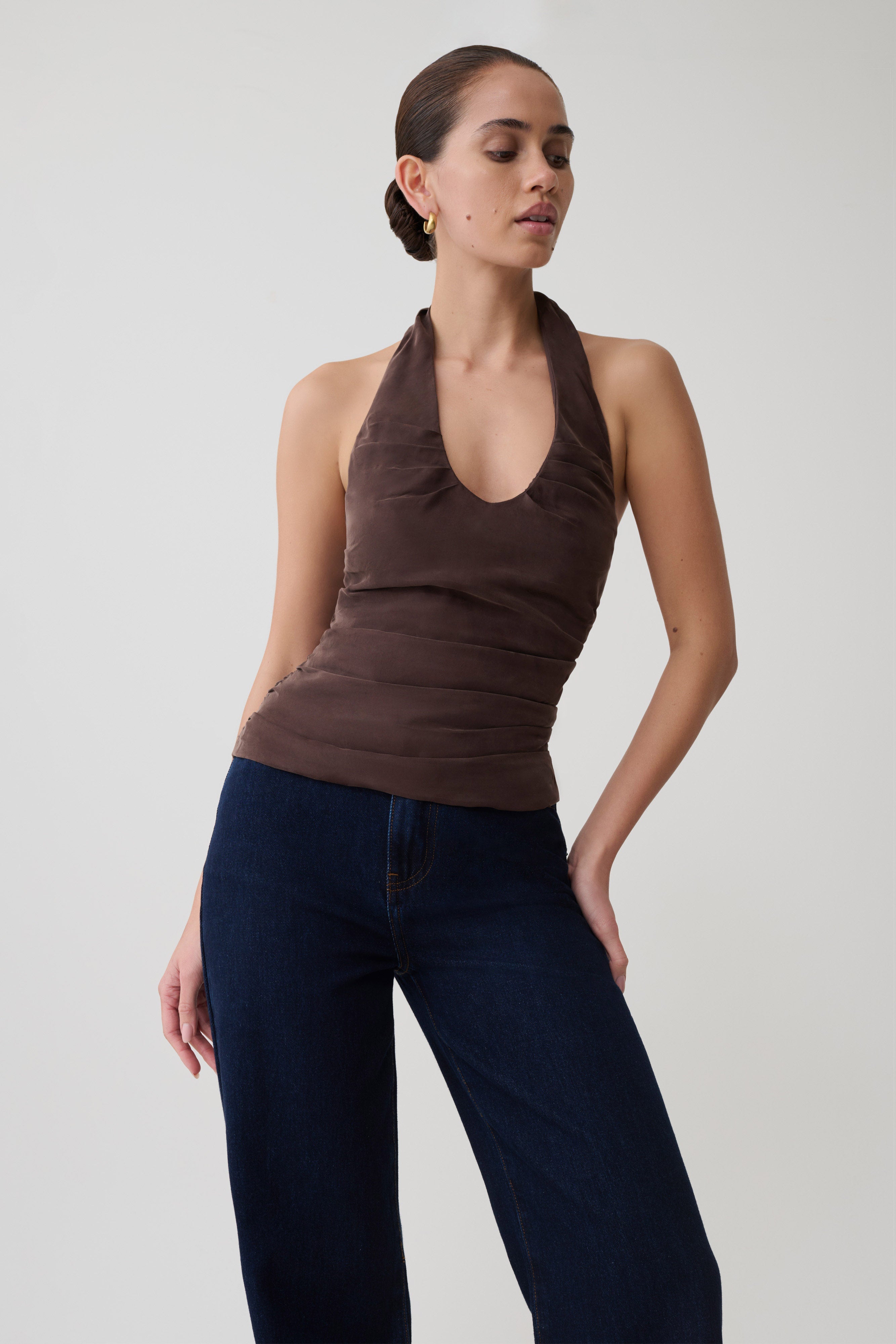 Daniela Ruched Halter Top in Dark Chocolate – Chic&Drifts