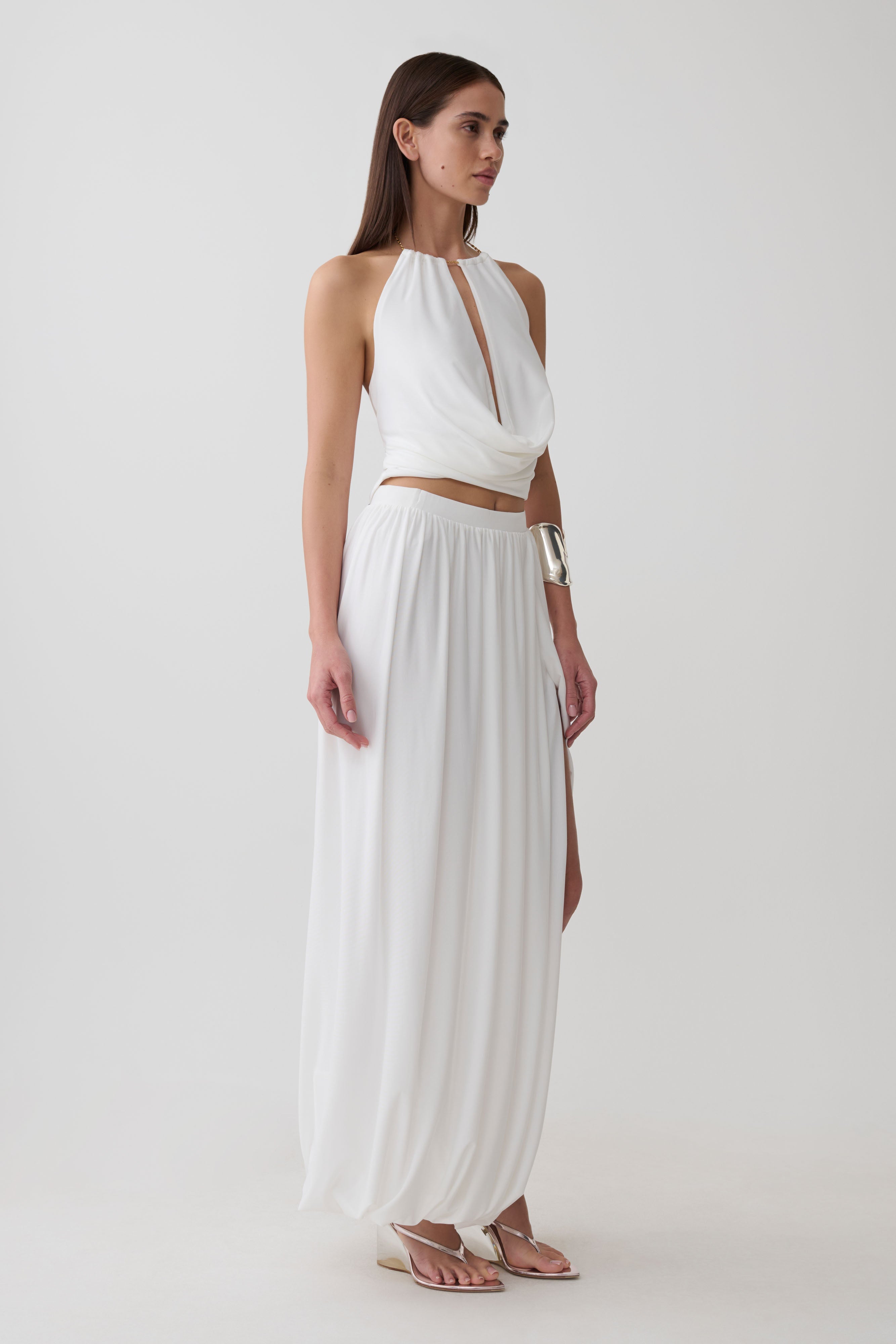 Banks Halter Neck Top With Hardware in White – Chic&Drifts