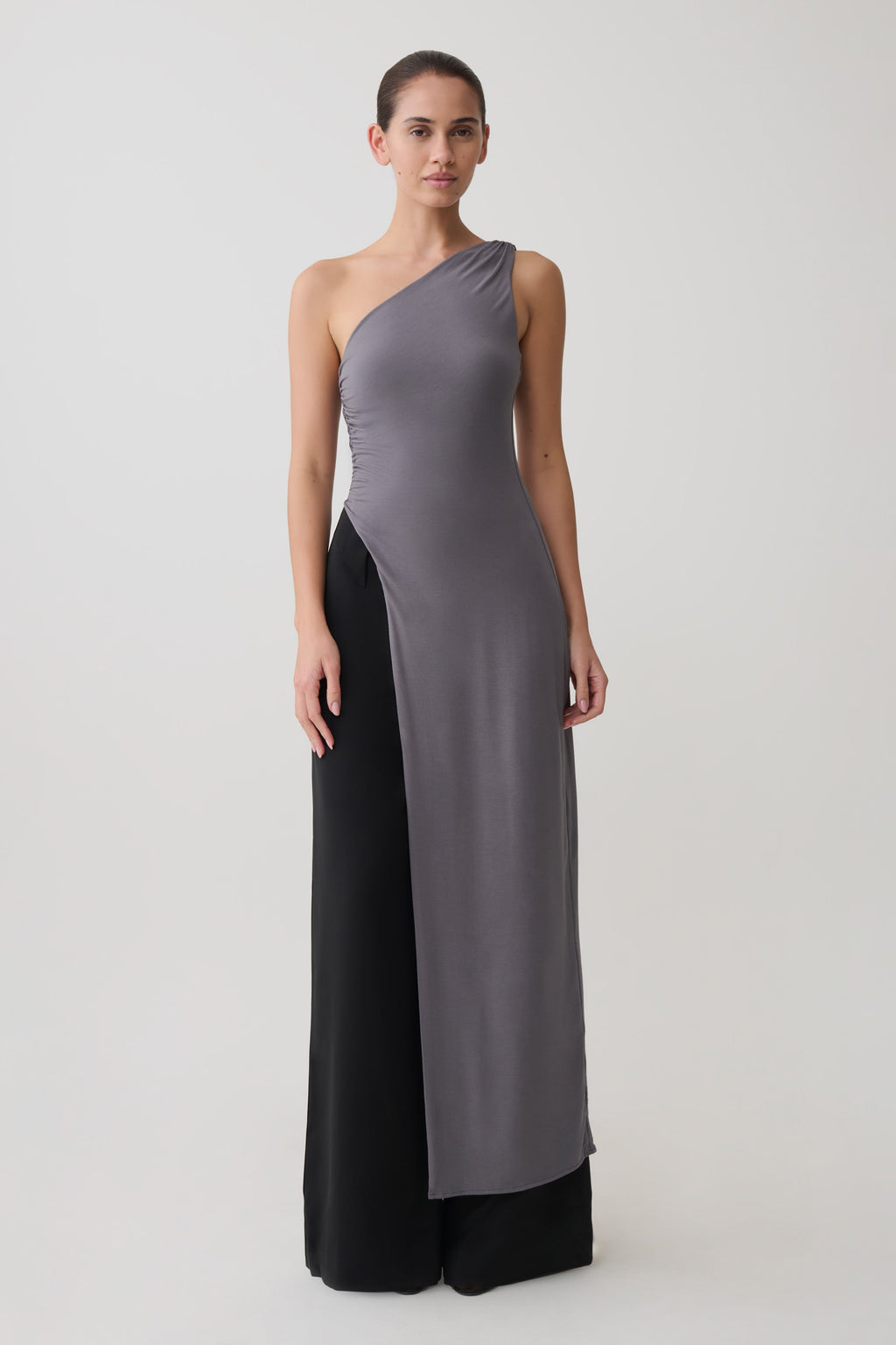 Coriona Long Line Top With Front Cut Out in Grey – Chic&Drifts