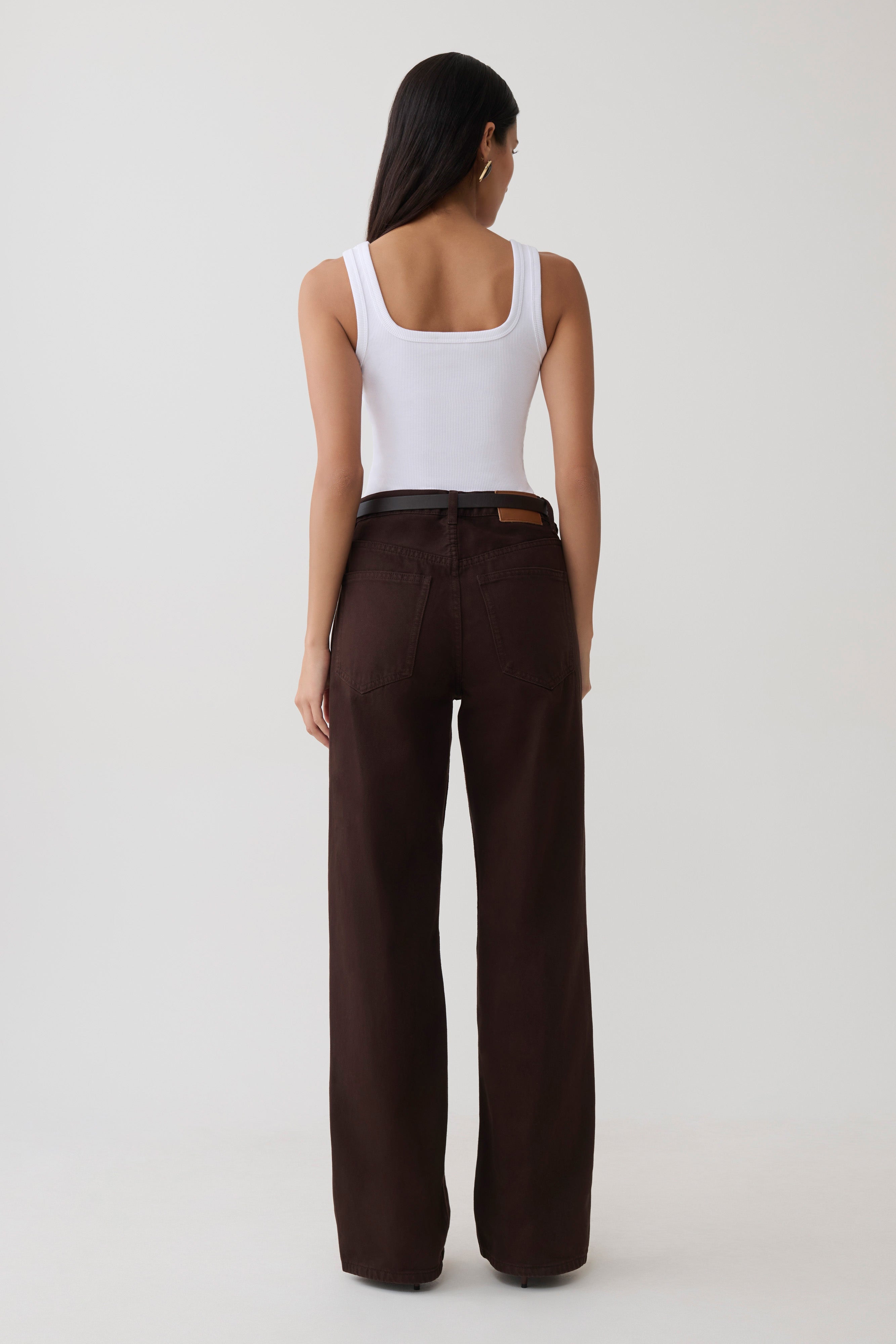 Ismay Square Neck Tank in White – Chic&Drifts