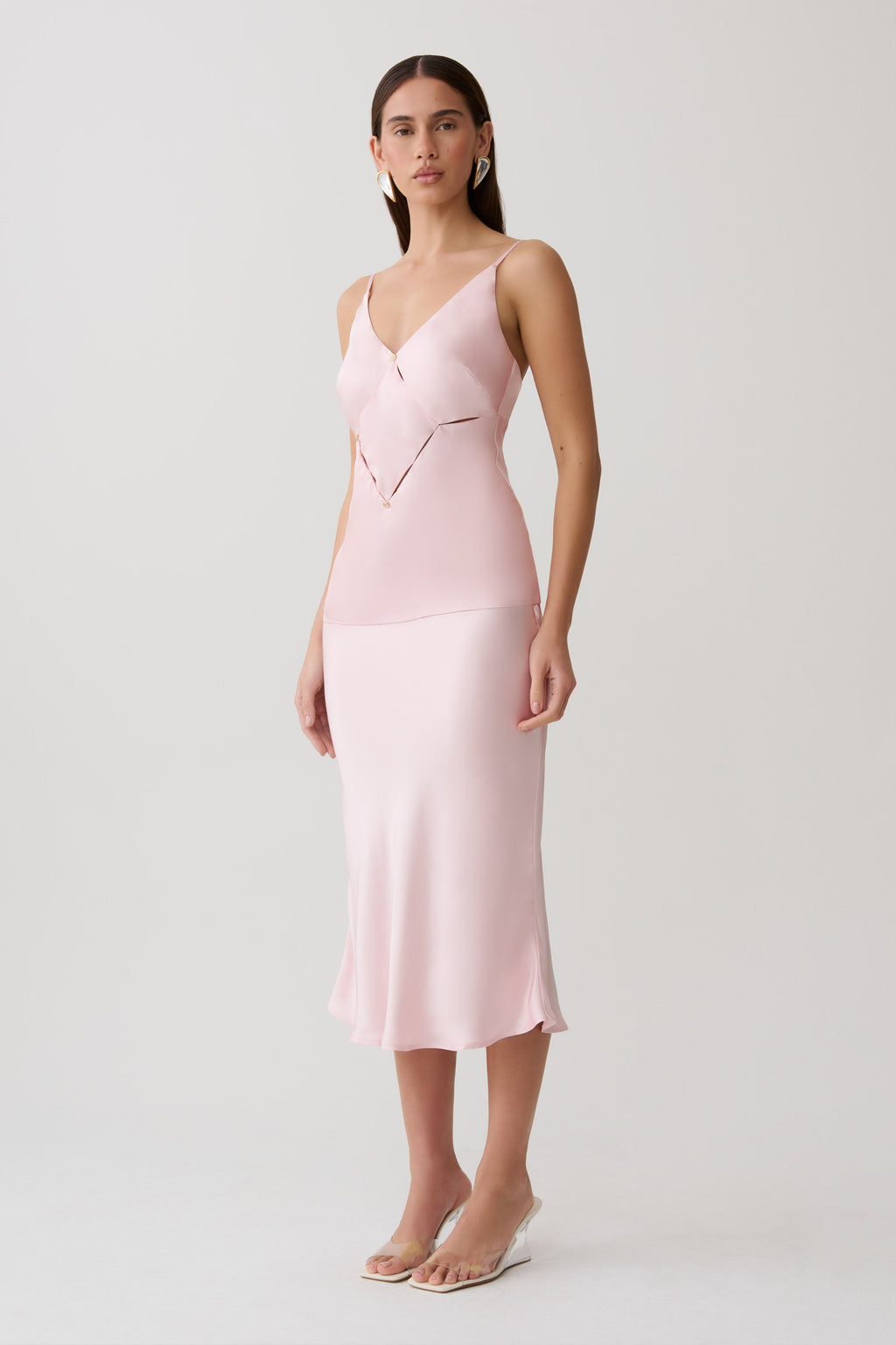 Hattie Satin Midi Skirt in Pale Pink – Chic&Drifts