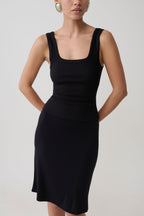 Ismay Square Neck Tank in Black – Chic&Drifts