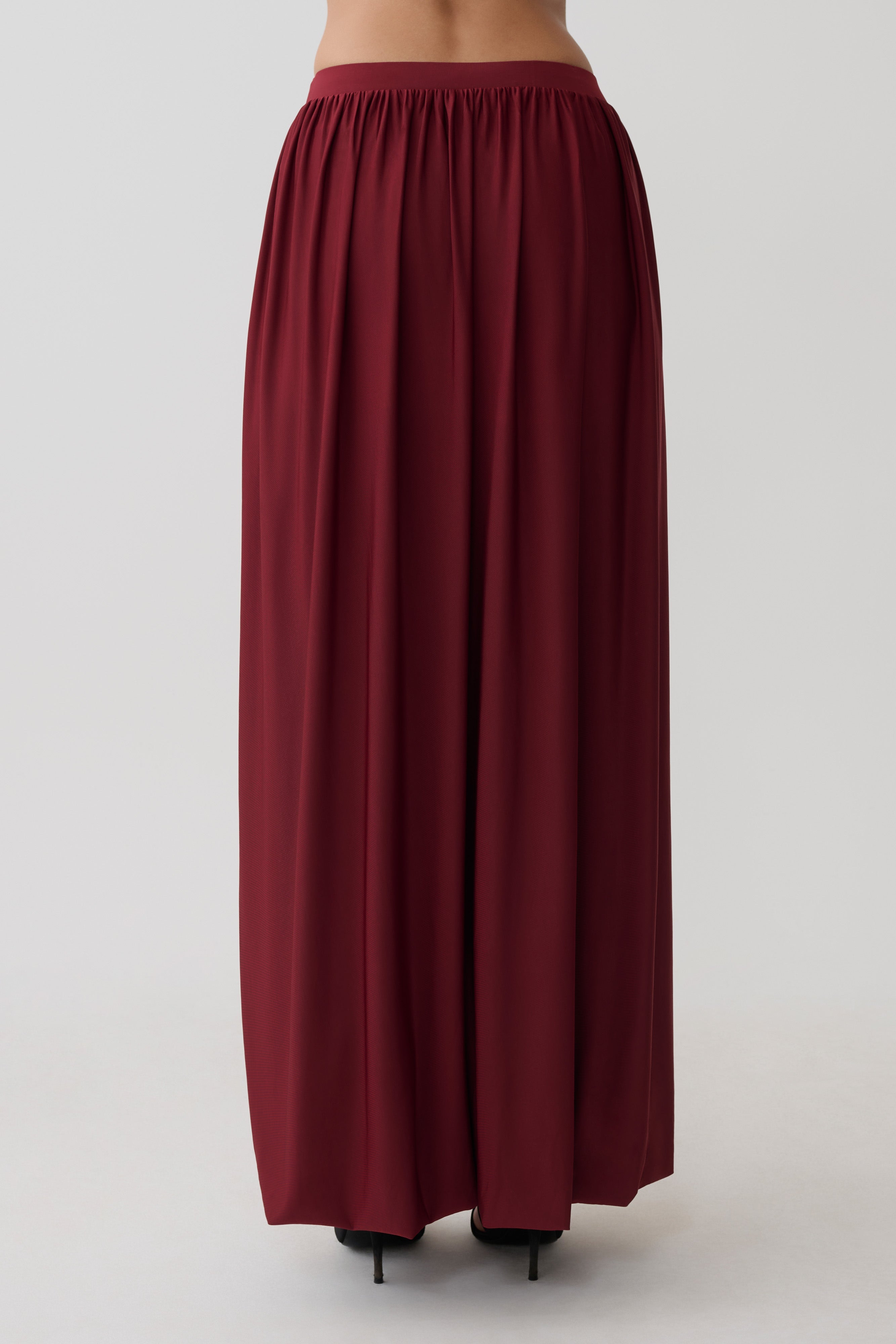 Banks Bubble Hem Midi Skirt in Wine – Chic&Drifts