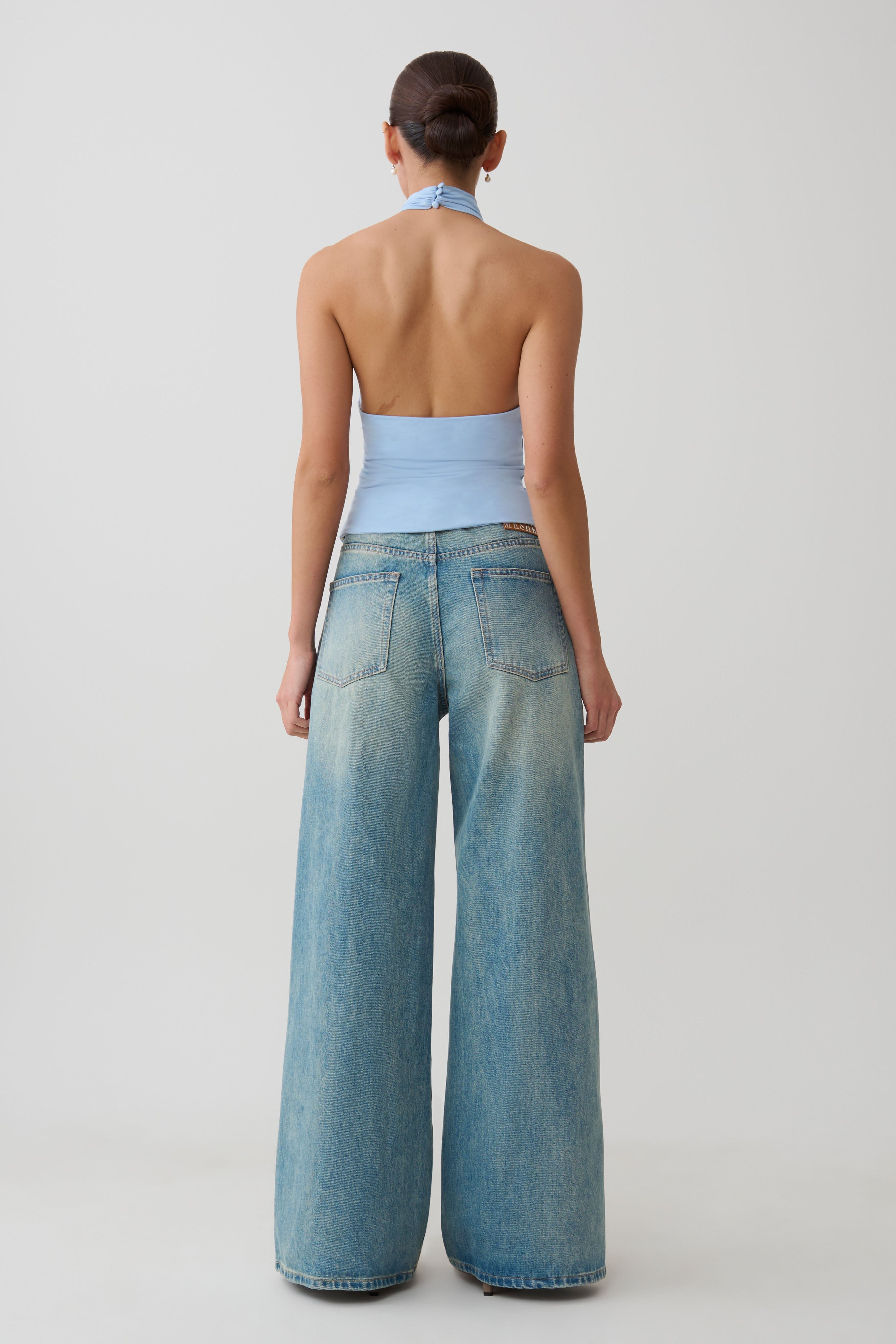 Maki Viscose Sleeveless Halter Top in Blue – Chic&Drifts