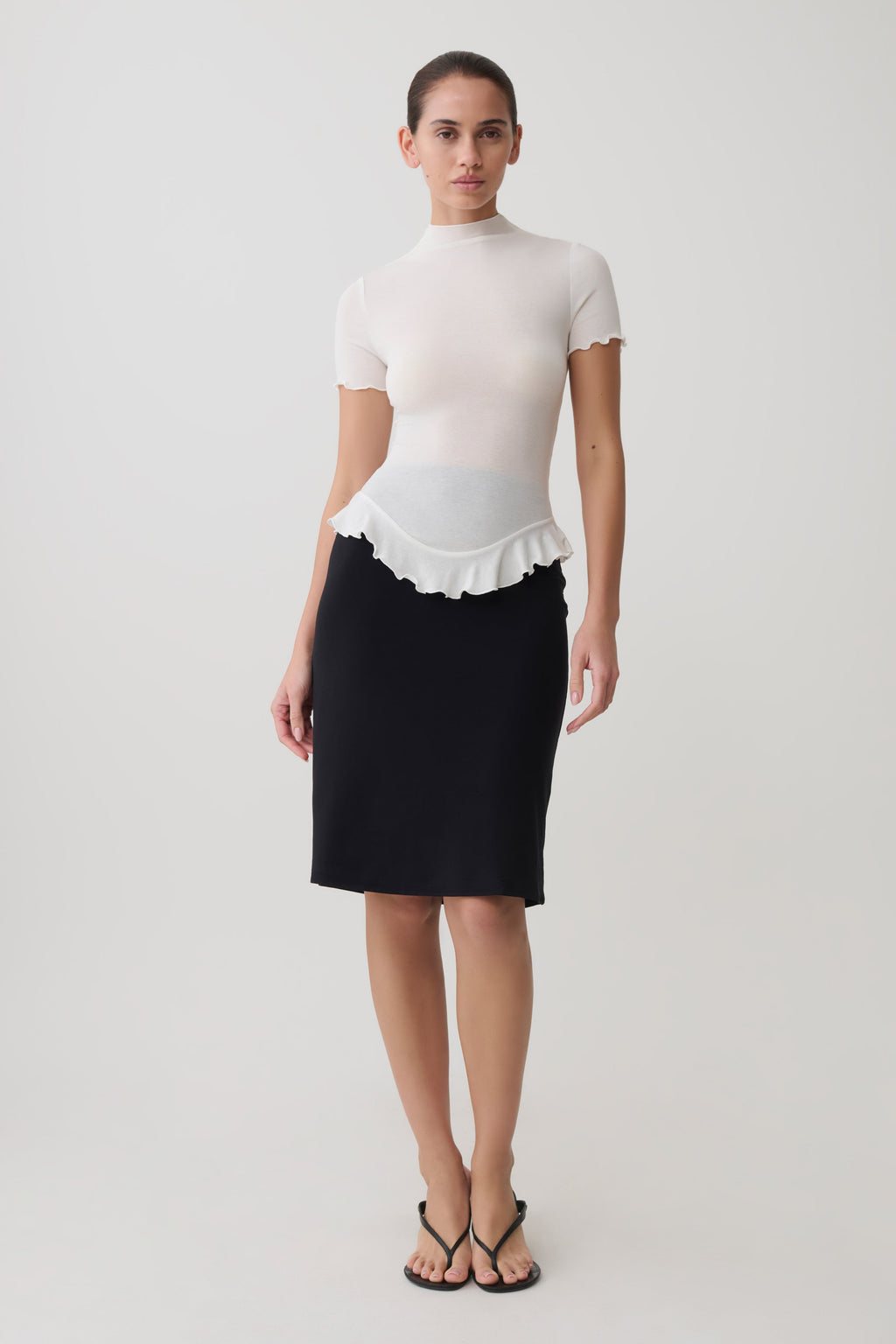 Nira Short Sleeve Ruffle Top in White – Chic&Drifts