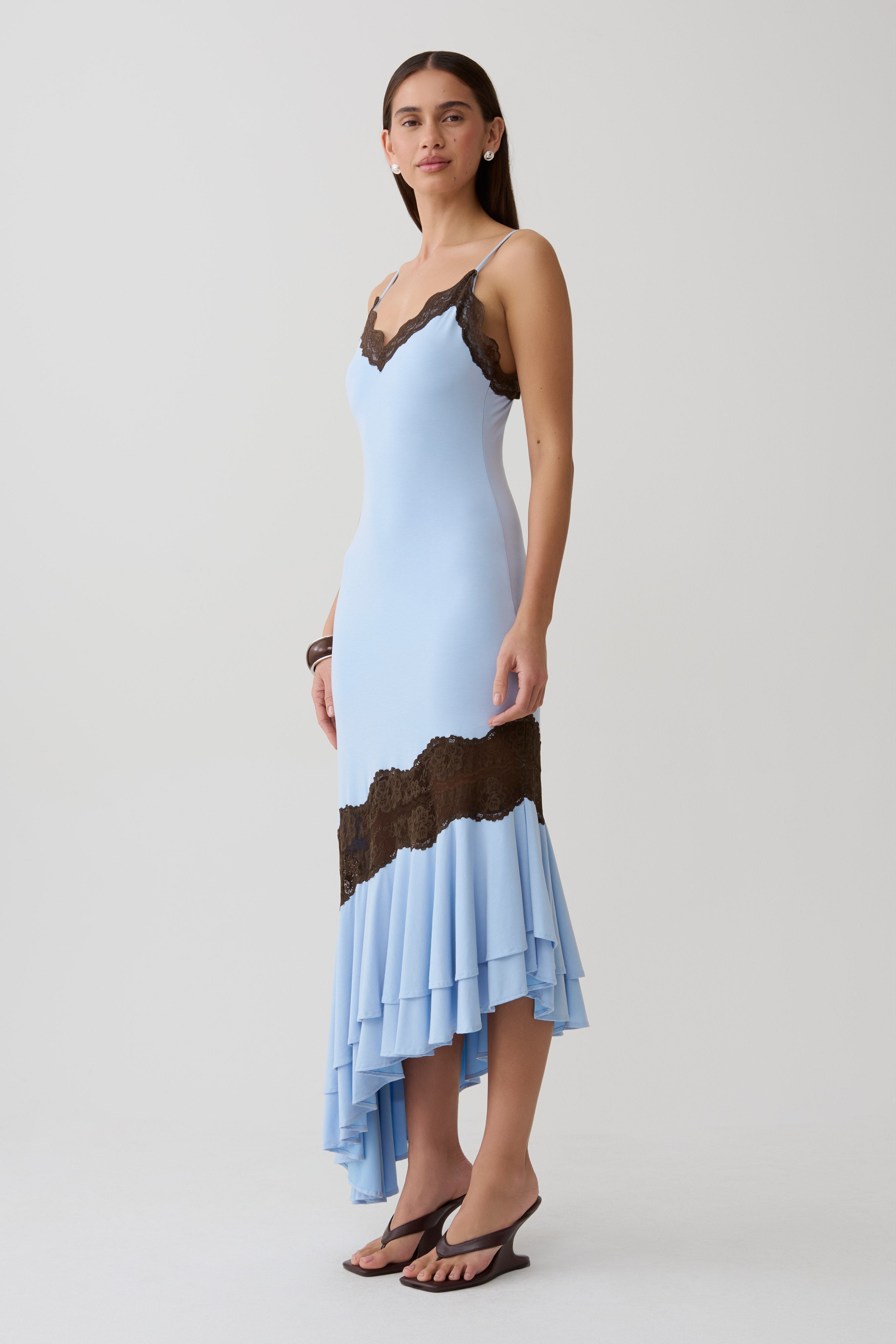 Annis Frilled Hem Lace Midi Dress in Cornflower/Chocolate – Chic&Drifts