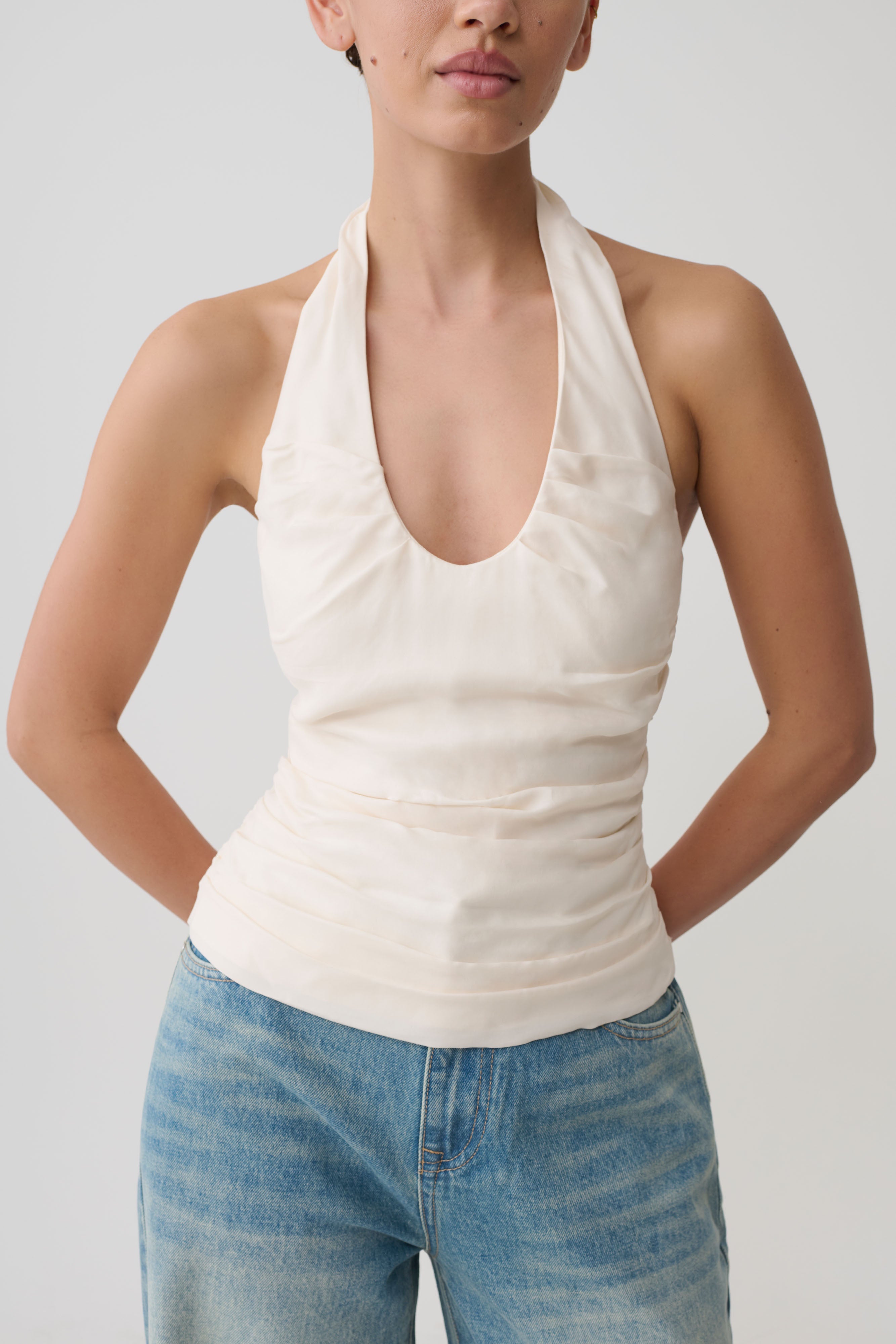 Daniela Ruched Halter Top in Ivory – Chic&Drifts
