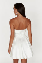 Eileen Mini Dress in White – Chic&Drifts