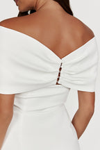 Gwyneth Off Shoulder Bow Mini Dress in White – Chic&Drifts