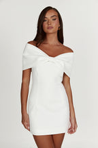 Gwyneth Off Shoulder Bow Mini Dress in White – Chic&Drifts