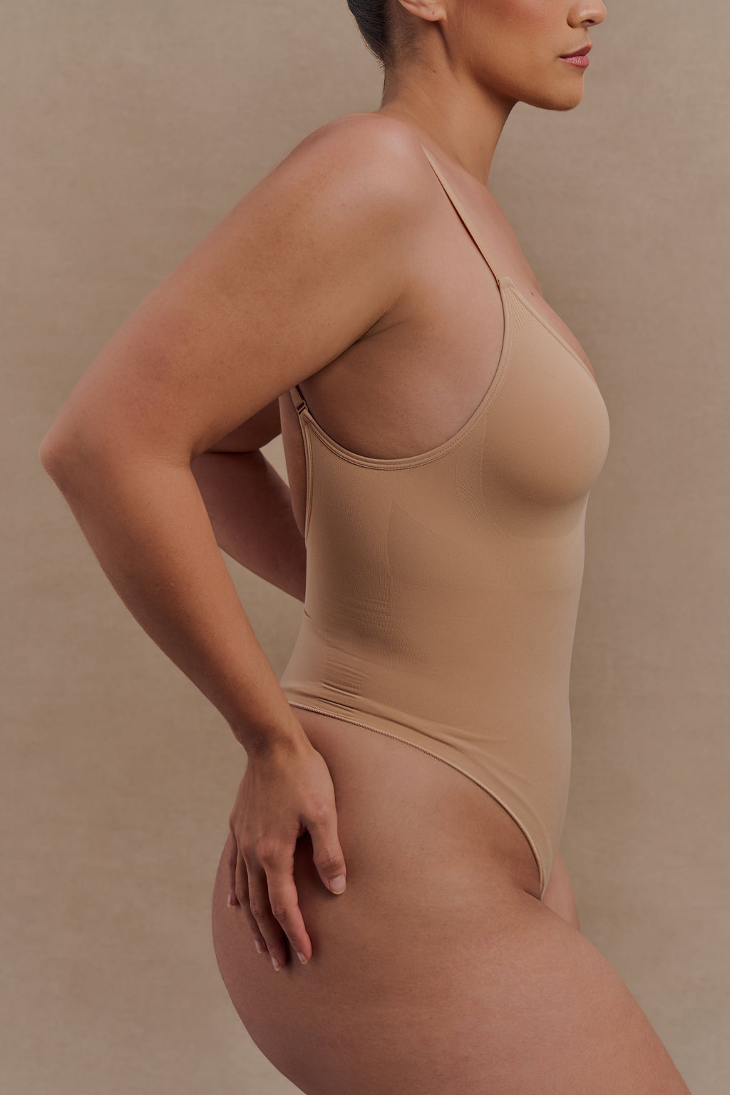 Alyssa Backless Shapewear Bodysuit in Beige – Chic&Drifts