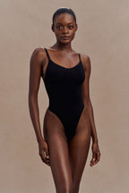 Alyssa Backless Shapewear Bodysuit in Black – Chic&Drifts