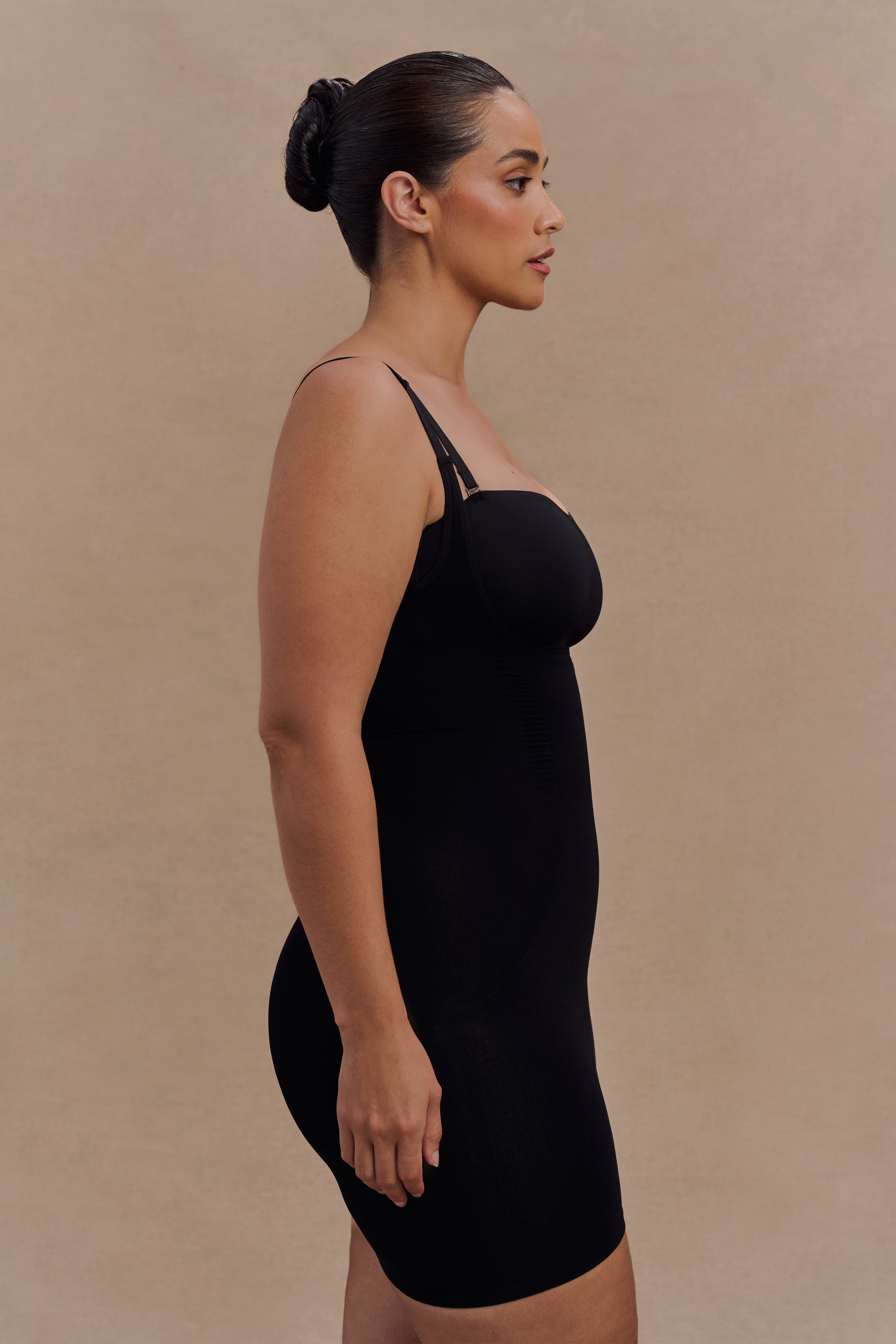 Jocelyn Backless Shapewear Mini Dress in Black – Chic&Drifts