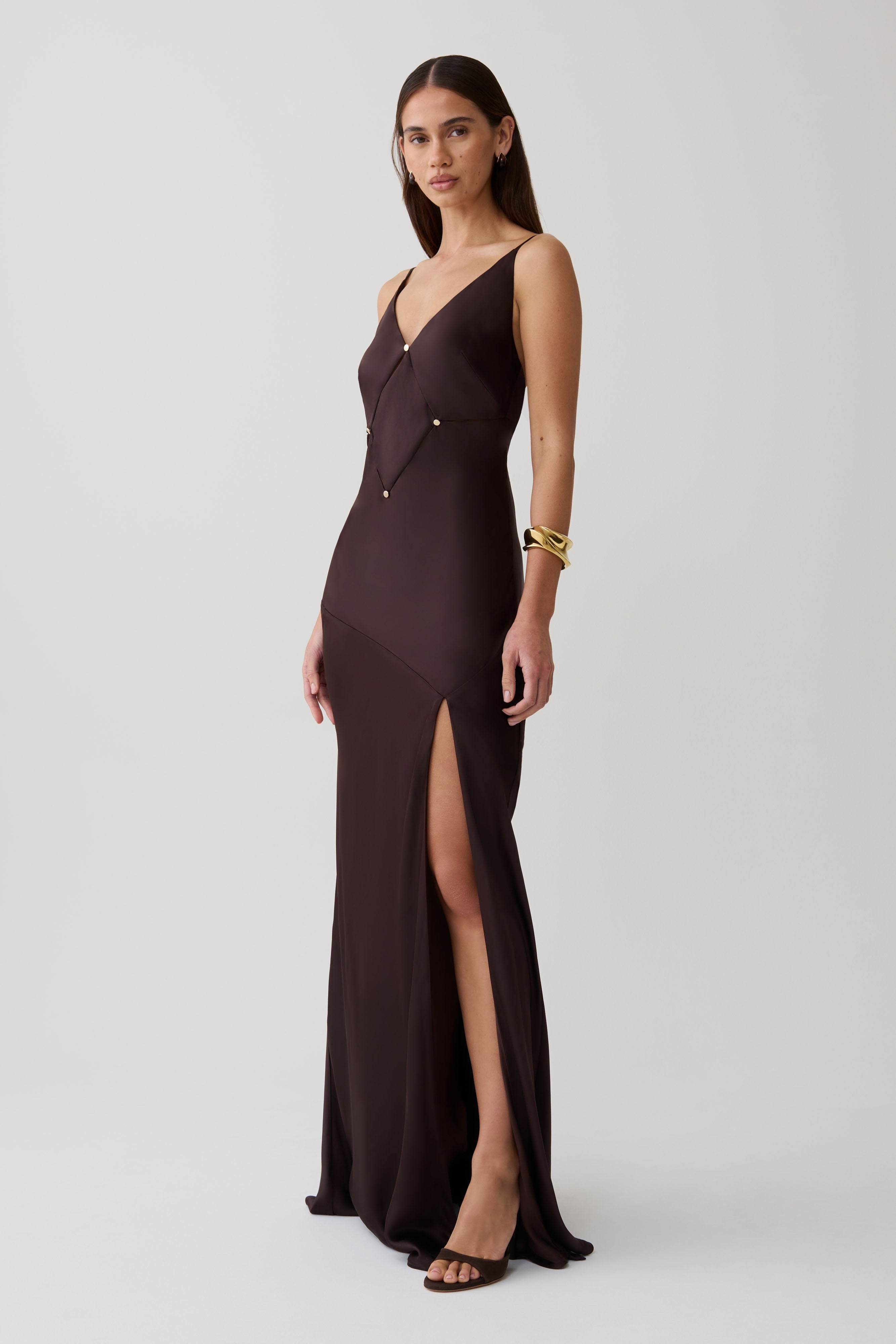 Maddison V Neck Satin Maxi Dress in Dark Chocolate – Chic&Drifts