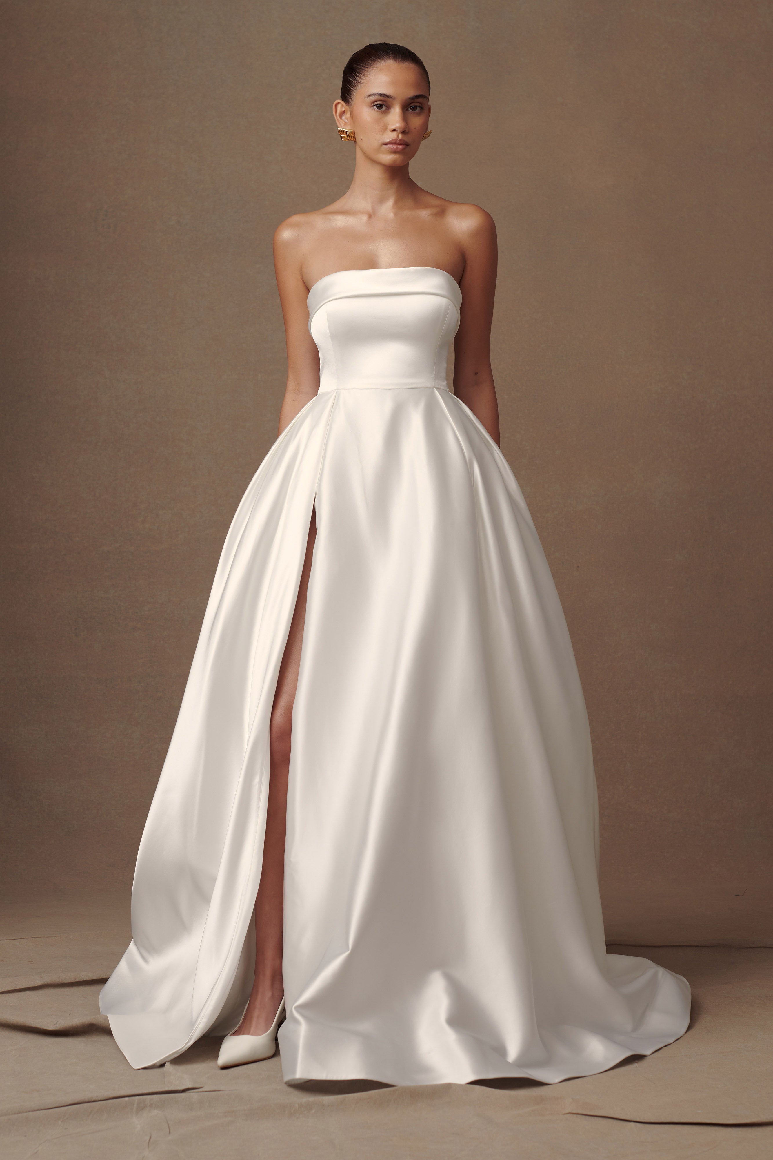 Eileen Strapless Wedding Gown in White – Chic&Drifts