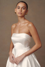 Eileen Strapless Wedding Gown in White – Chic&Drifts