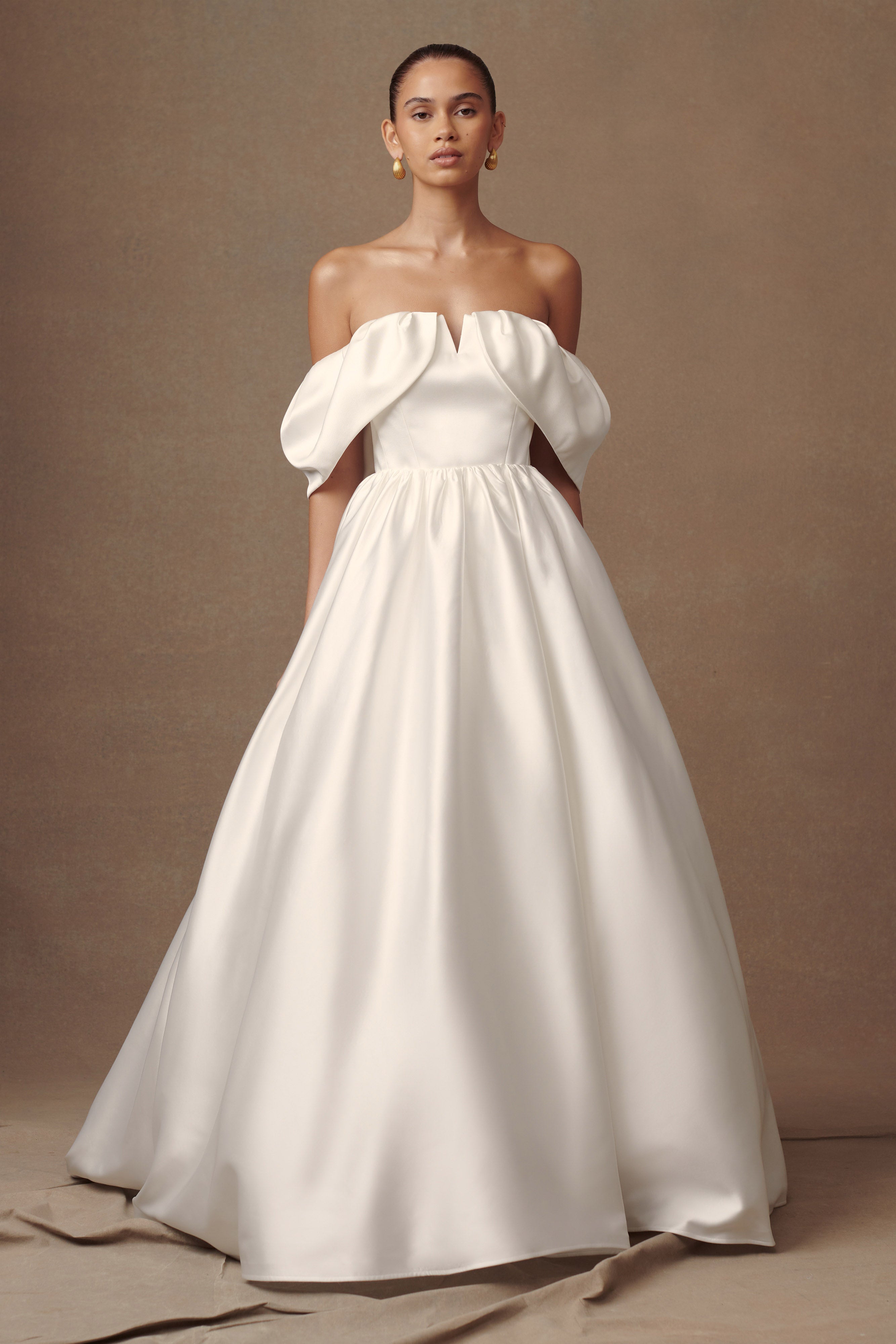 Portia Off Shoulder Satin Corset Top in White – Chic&Drifts