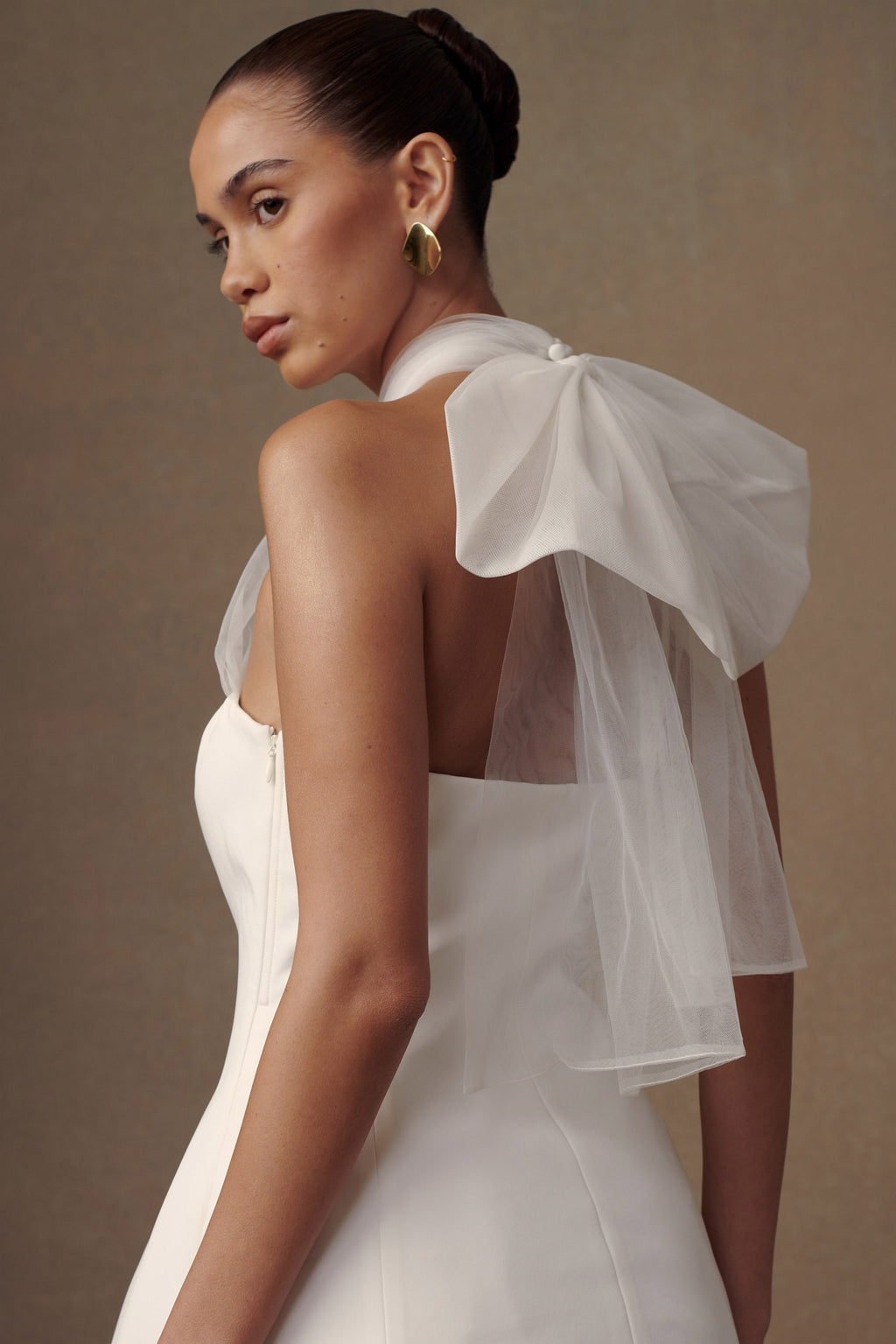 Maryam Tulle Bow Mini Dress in White – Chic&Drifts