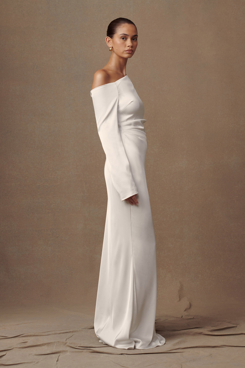 Avery Long Sleeve Maxi Dress in Ivory – Chic&Drifts