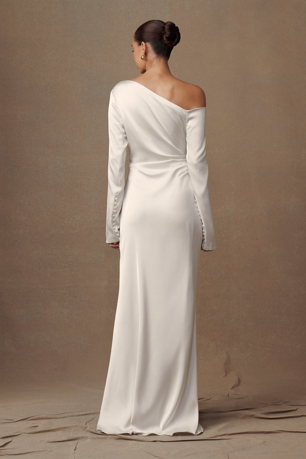 Avery Long Sleeve Maxi Dress in Ivory – Chic&Drifts
