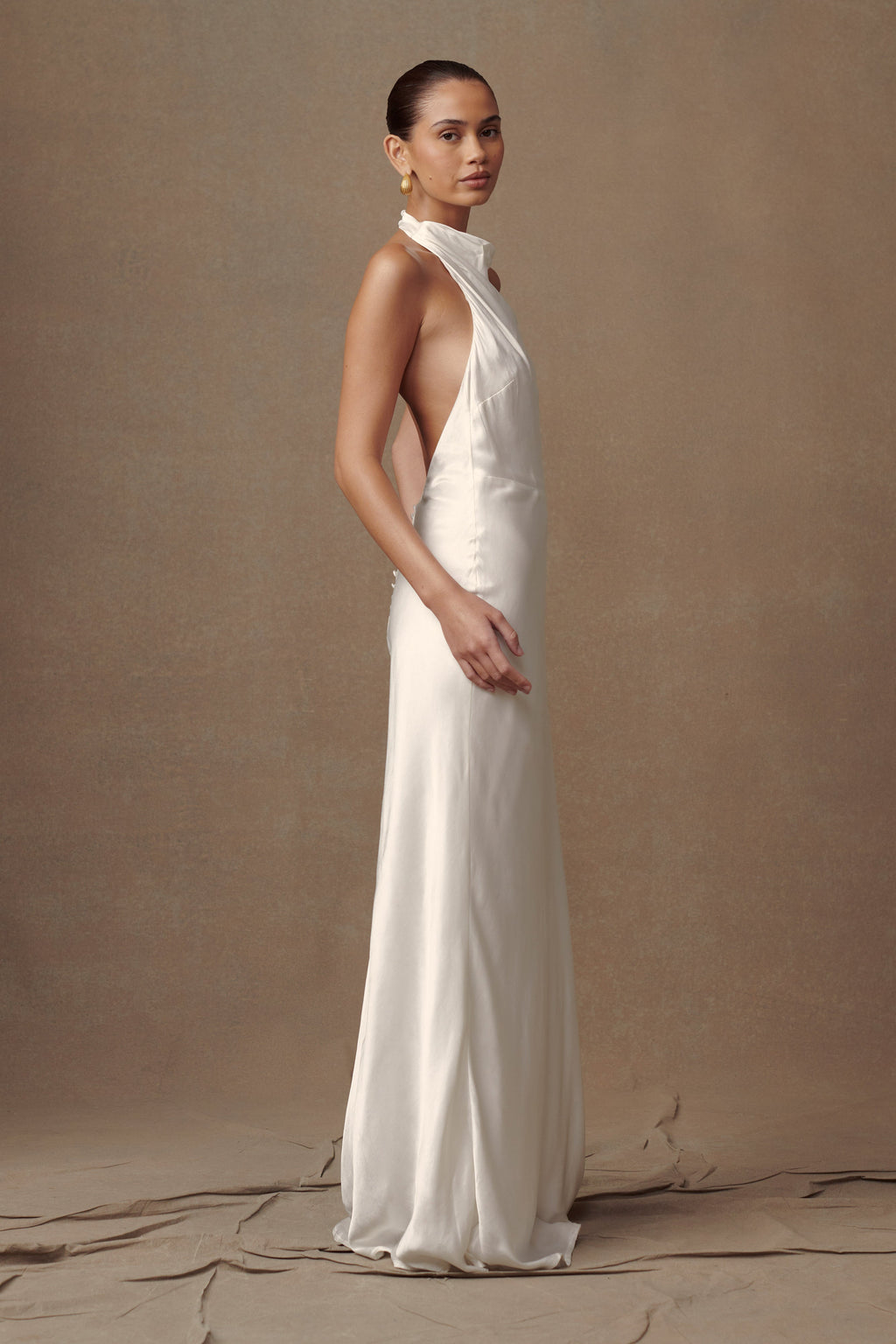 Esther Iridescent Satin Cowl Maxi Dress in Ivory – Chic&Drifts