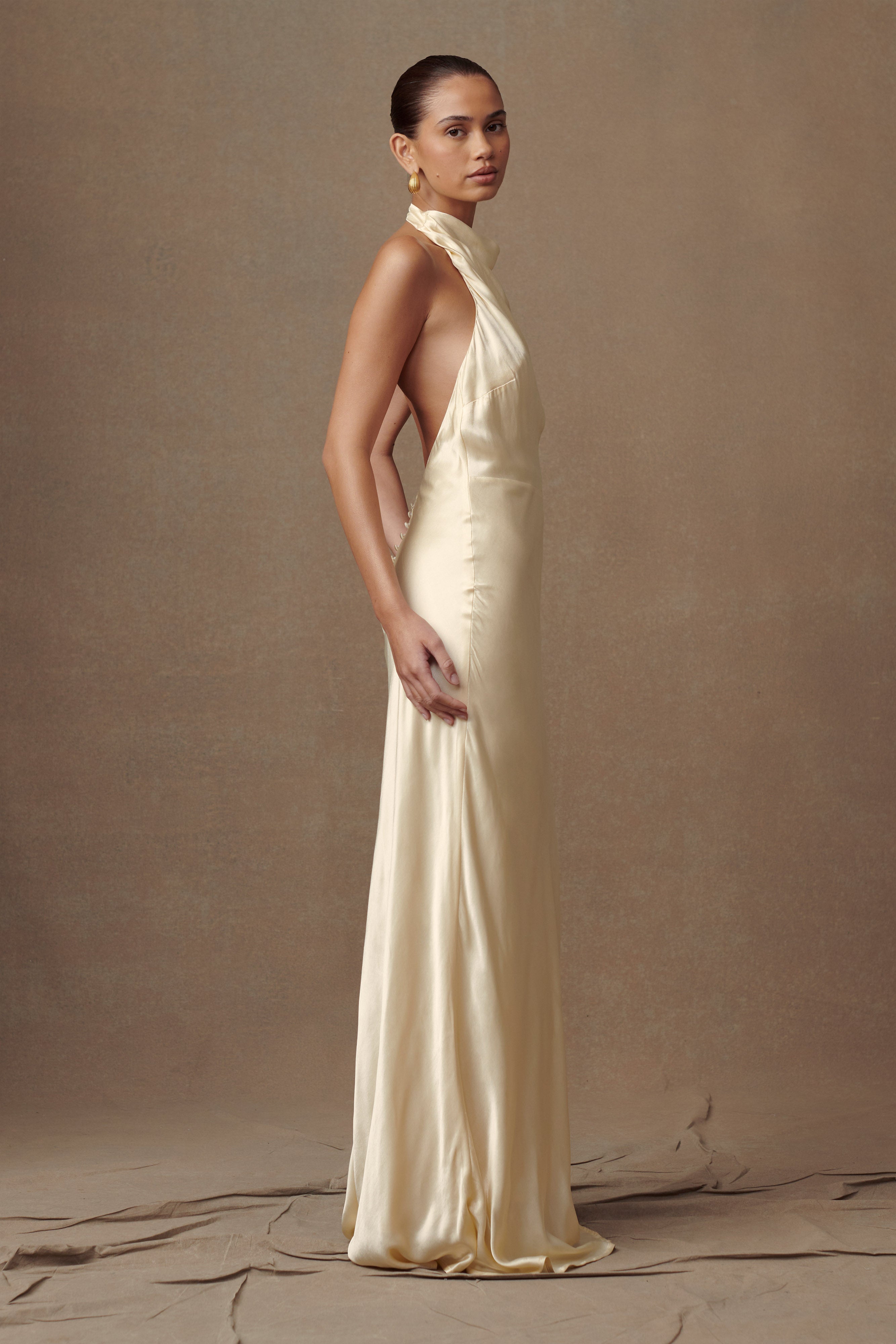 Esther Iridescent Satin Cowl Maxi Dress in Lemon Sorbet – Chic&Drifts
