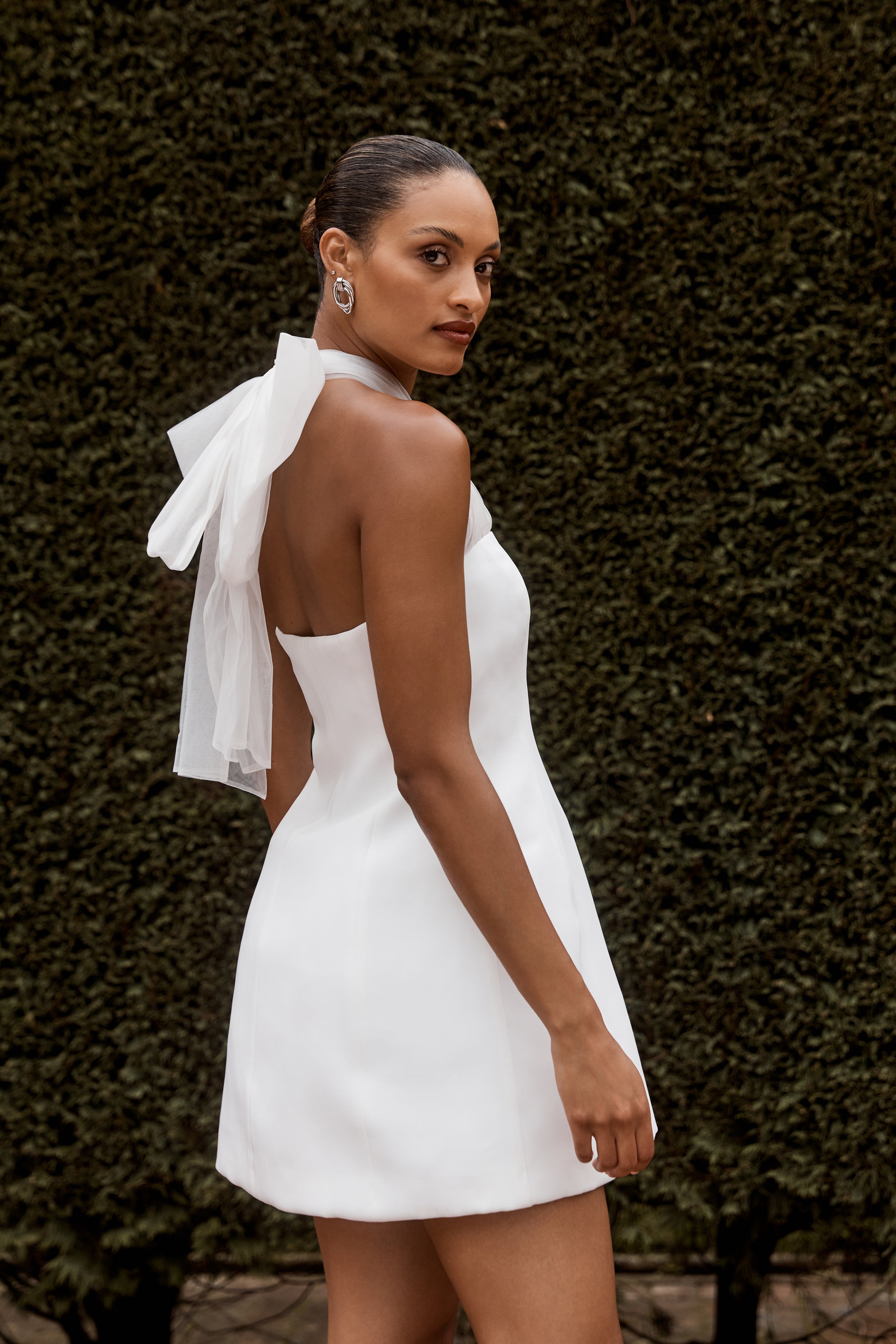 Maryam Tulle Bow Mini Dress in White – Chic&Drifts