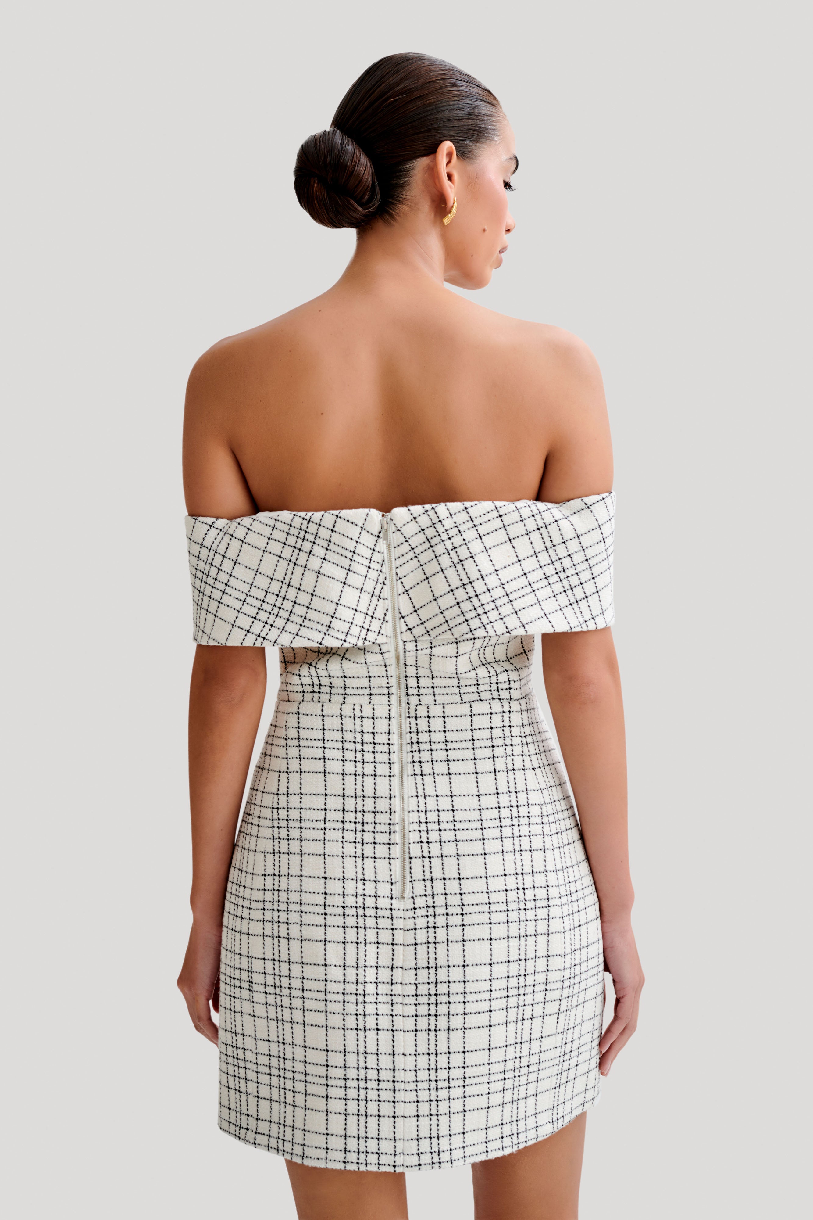 Helena Tweed Off Shoulder Mini Dress in White Check – Chic&Drifts