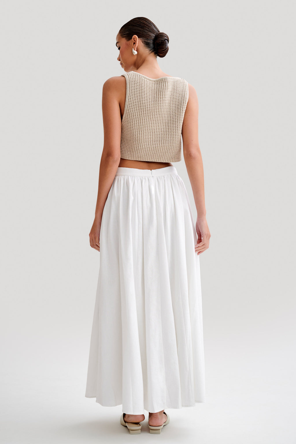 Clarence Linen A-Line Maxi Skirt in White – Chic&Drifts